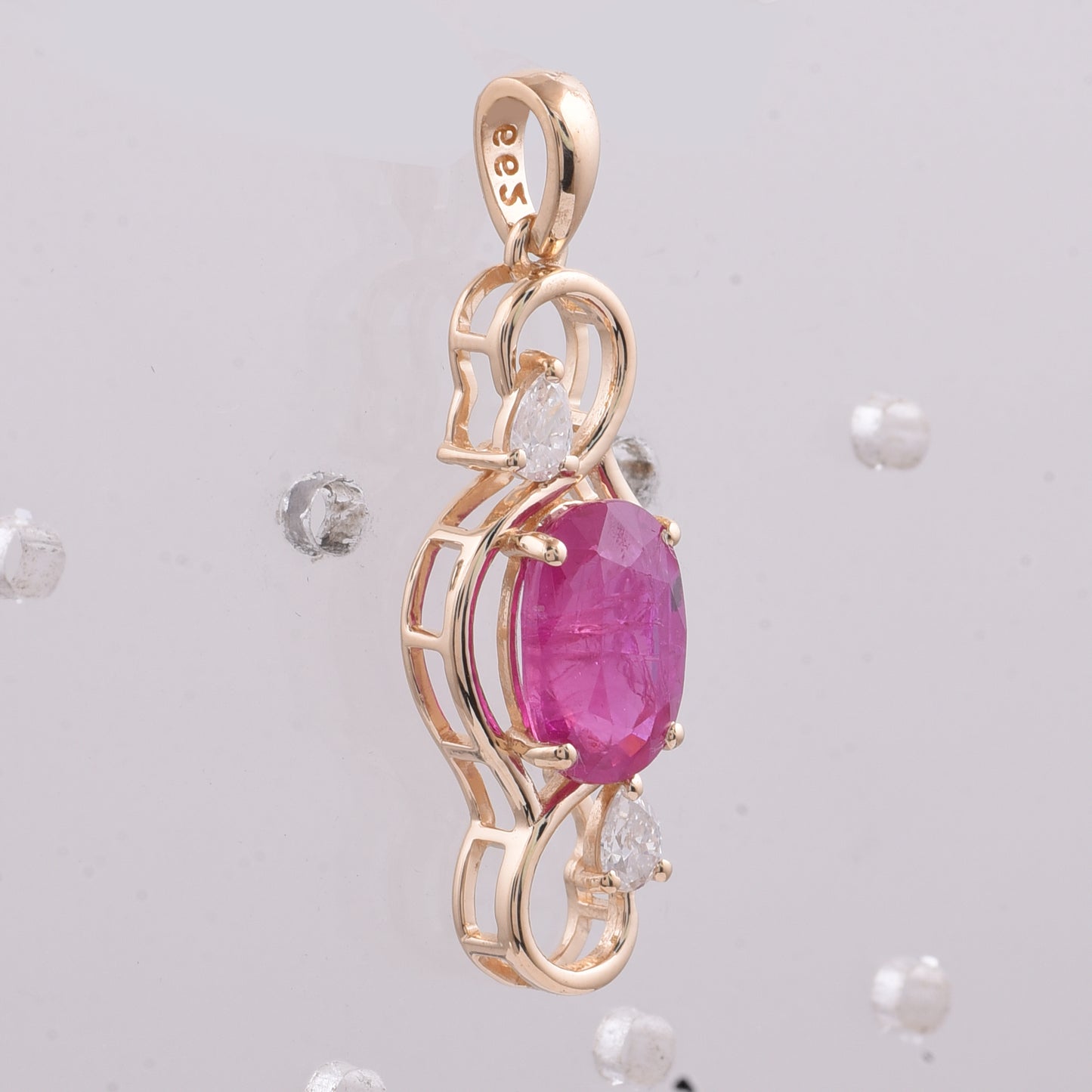 2.28 Ct Oval Natural Ruby 14K Gold Pendant