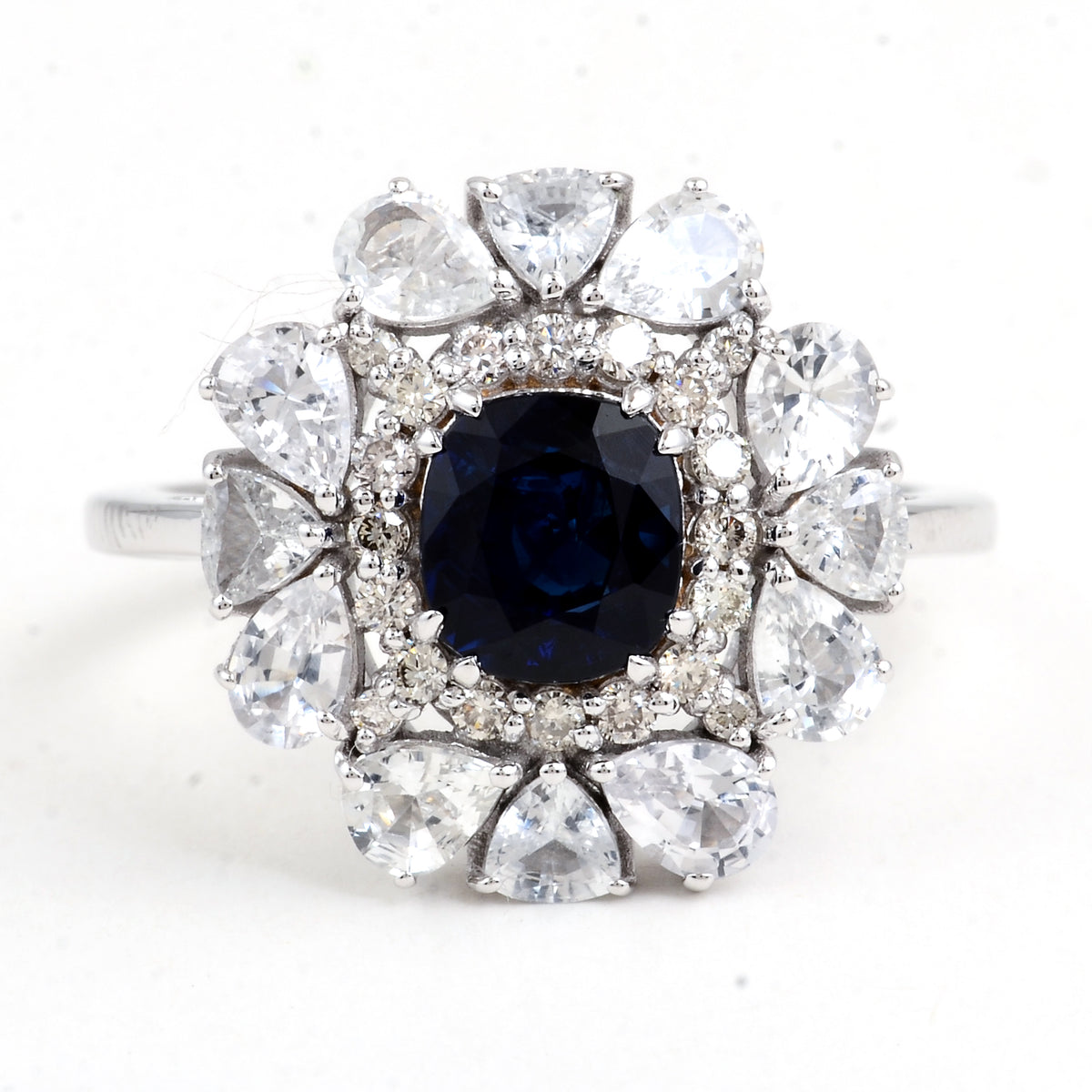 3.59 Carats Sapphire 14K Gold Ring