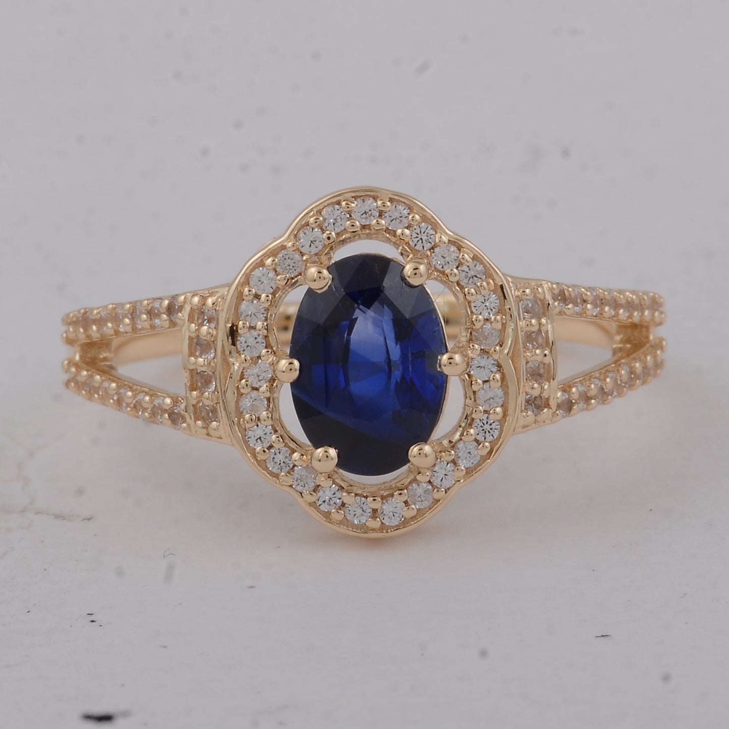 1.42 Ct Oval Sapphire 9K Gold Ring