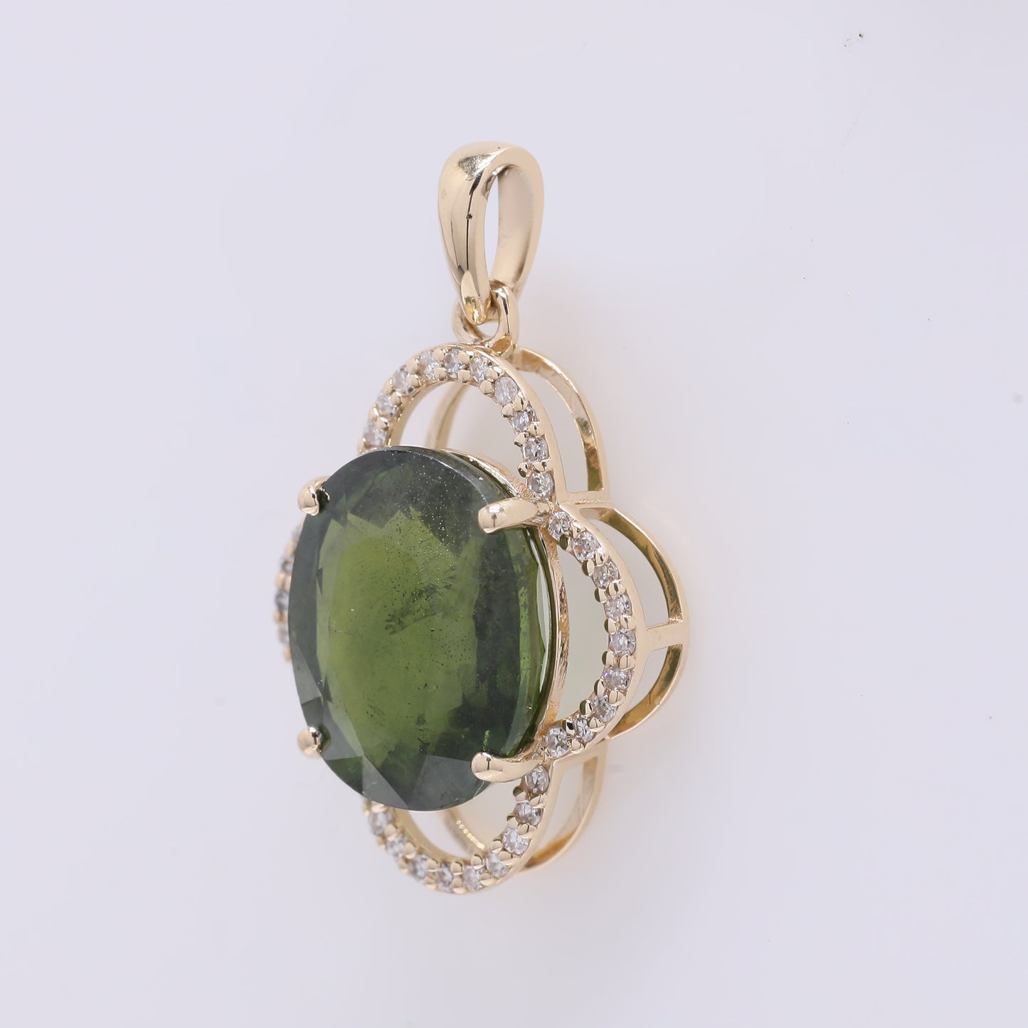 5.17 Ct Oval Mixed Cut Natural Green Sapphire 14K Gold Pendant