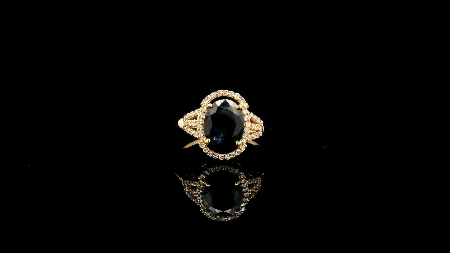 2.31 Ct Oval Natural Sapphire 14K Gold Ring