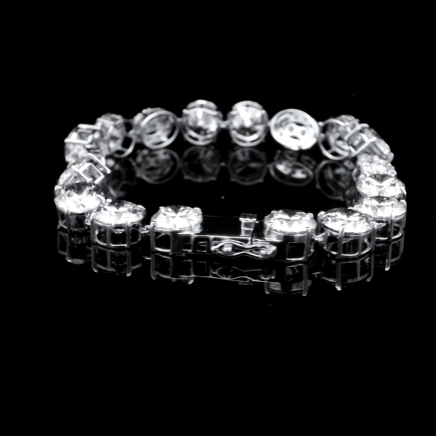 30.64 Ct Round Lab Grown Diamond 14K Gold Bracelet