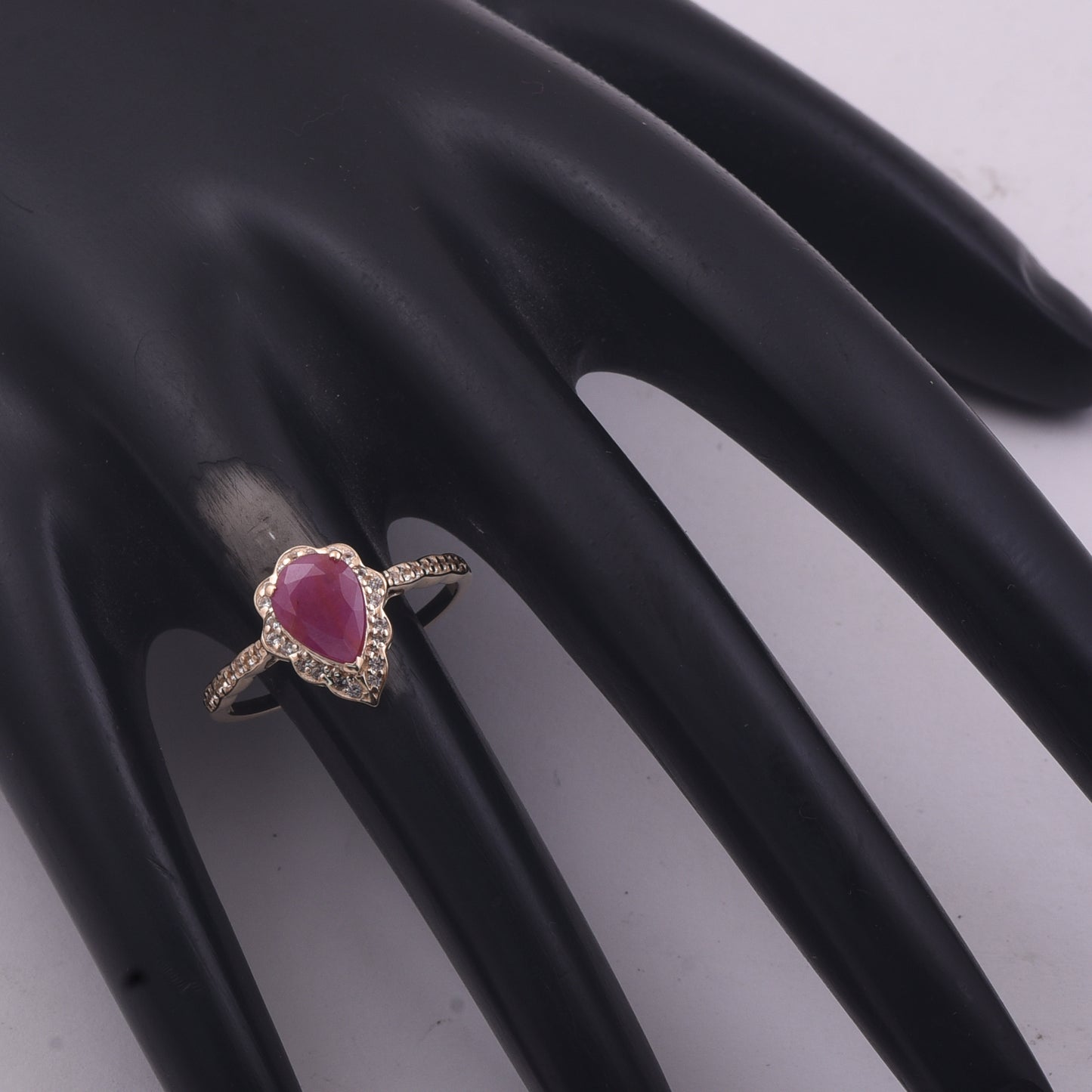 1.25 Ct Pear Ruby 9K Gold Ring