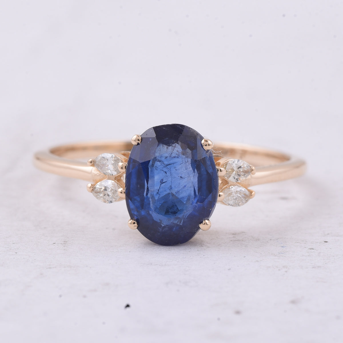 1.84 Ct Oval Natural Sapphire 14K Gold Ring