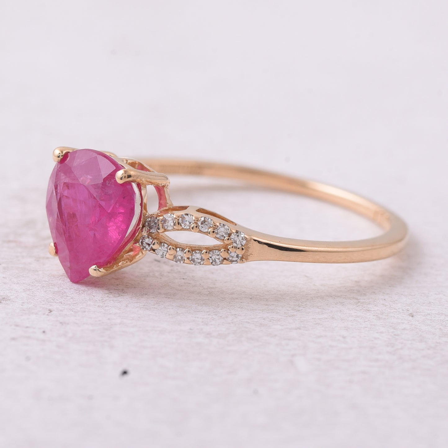 1.68 Ct Pear Natural Ruby 14K Gold Ring