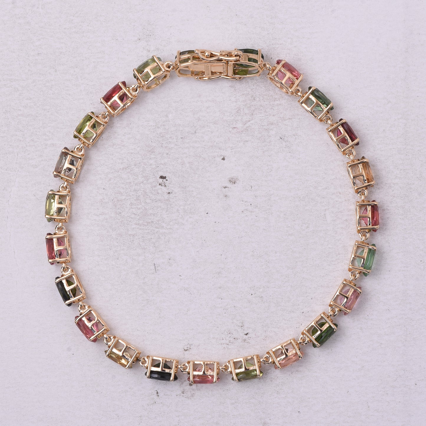 12.03 Ct Oval Natural Multi-Coloured Tourmaline 14K Gold Bracelet