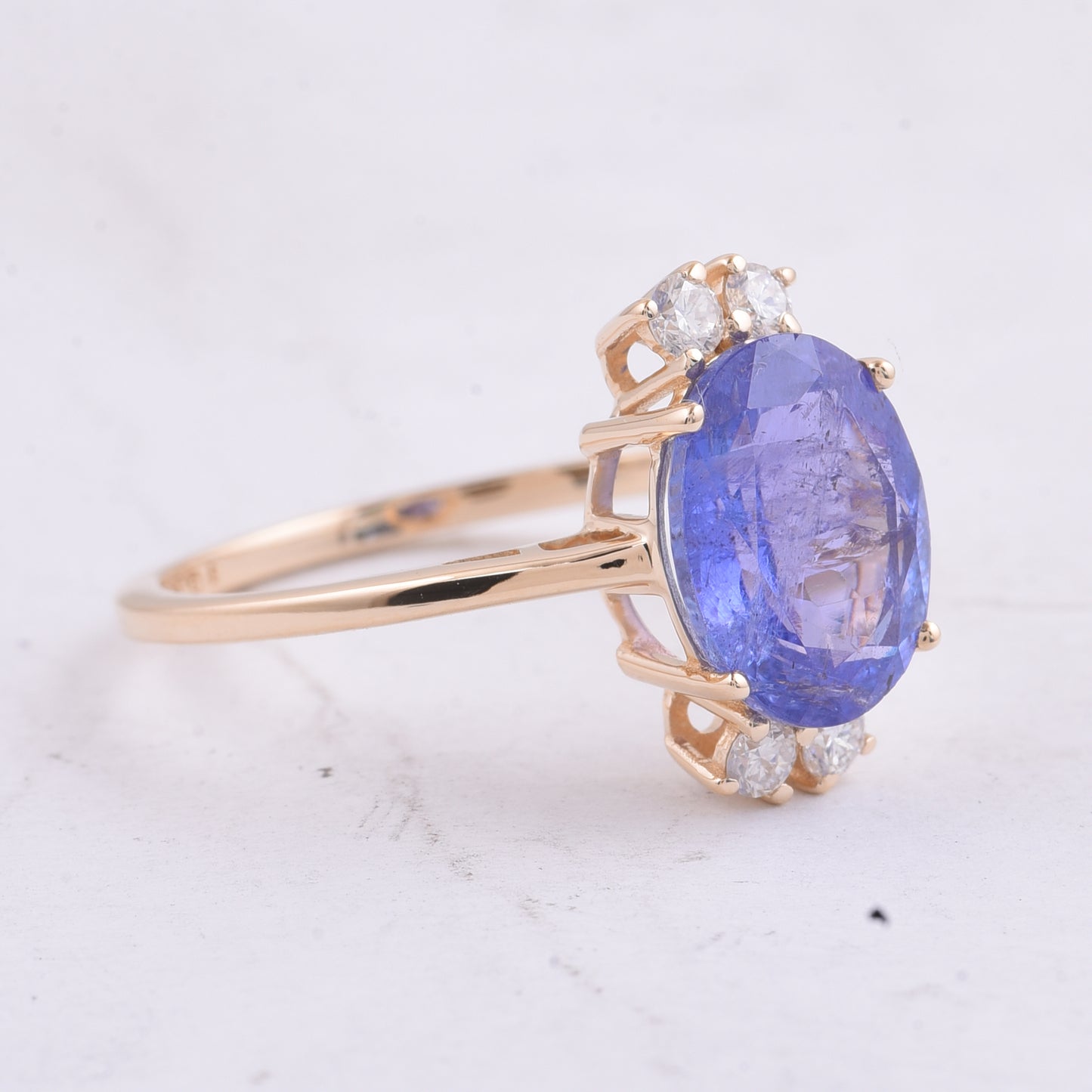 2.95 Ct Oval Natural Tanzanite 14K Gold Ring