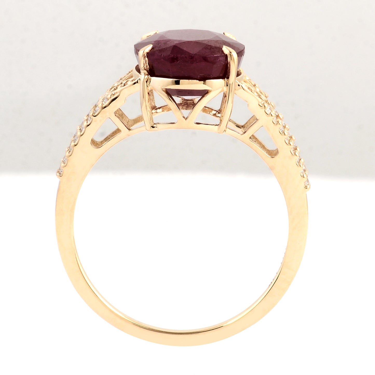 5.50 Ct Oval Mixed Cut Natural Corundum Ruby 14K Gold Ring