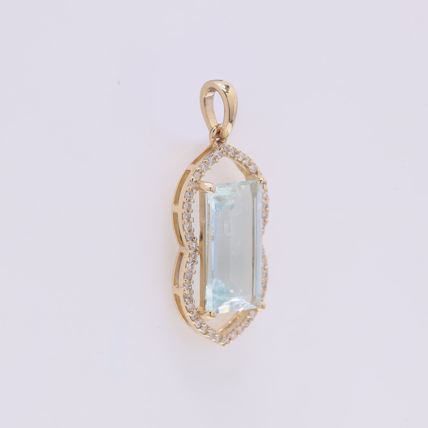 2.84 Ct Rectangle Step Cut Natural Aquamarine 14K Gold Pendant