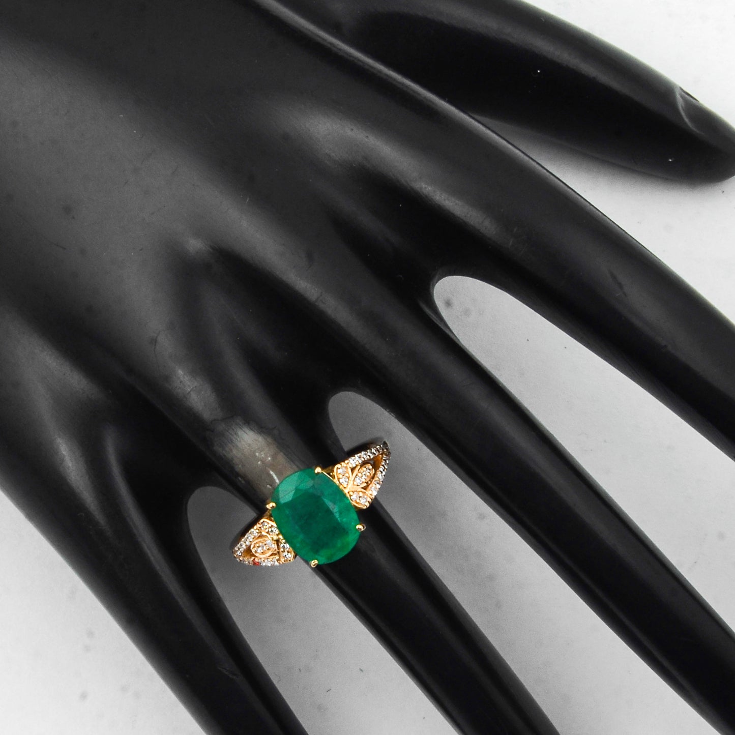 2.58 Ct Cushion Mixed Cut Natural Emerald 14K Gold Ring