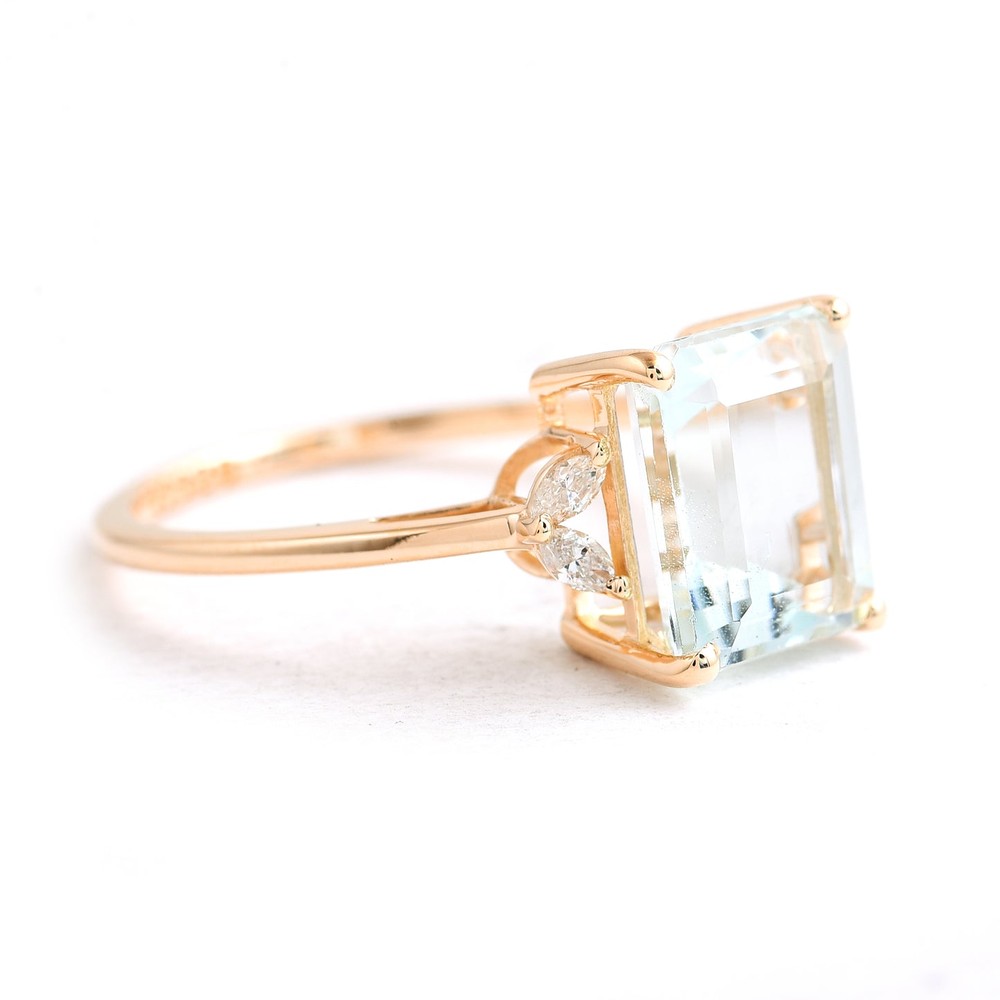 3.02 Ct Octagon Aquamarine 14K Gold Ring