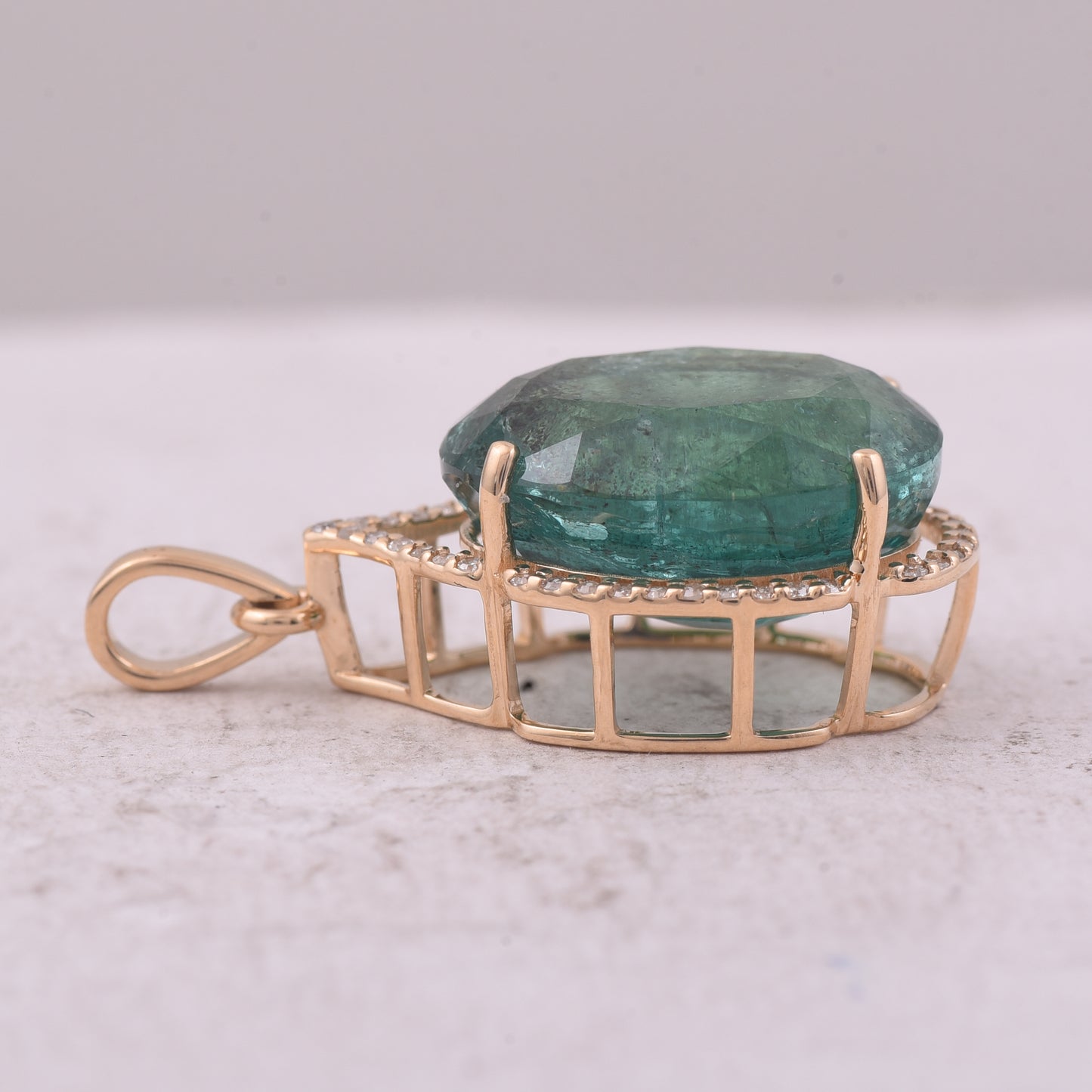 9.29 Ct Oval Mixed Cut Natural Emerald 14K Gold Pendant