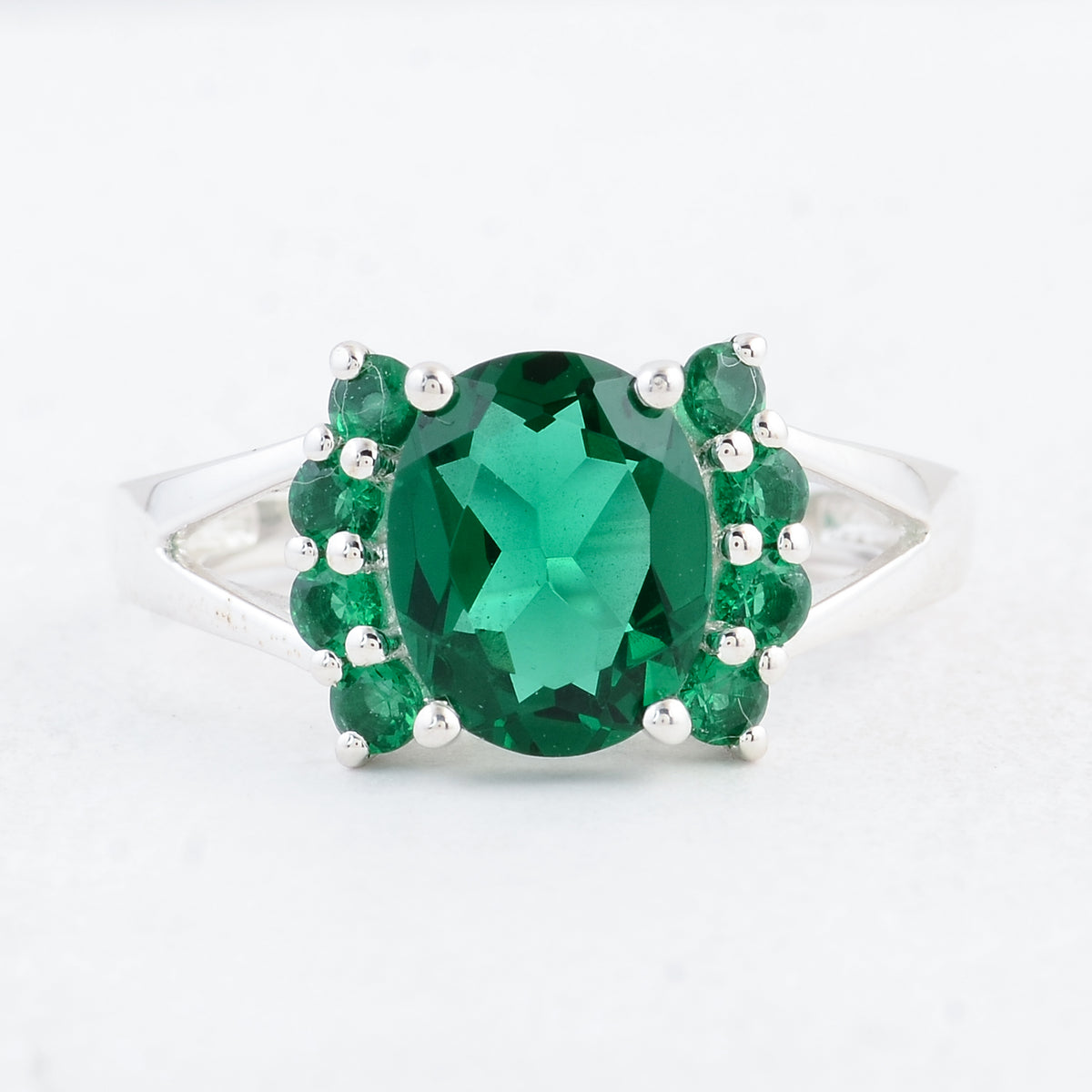 2.52 Ct Oval Created Glass Emerald 925 Sterling Silver Ring