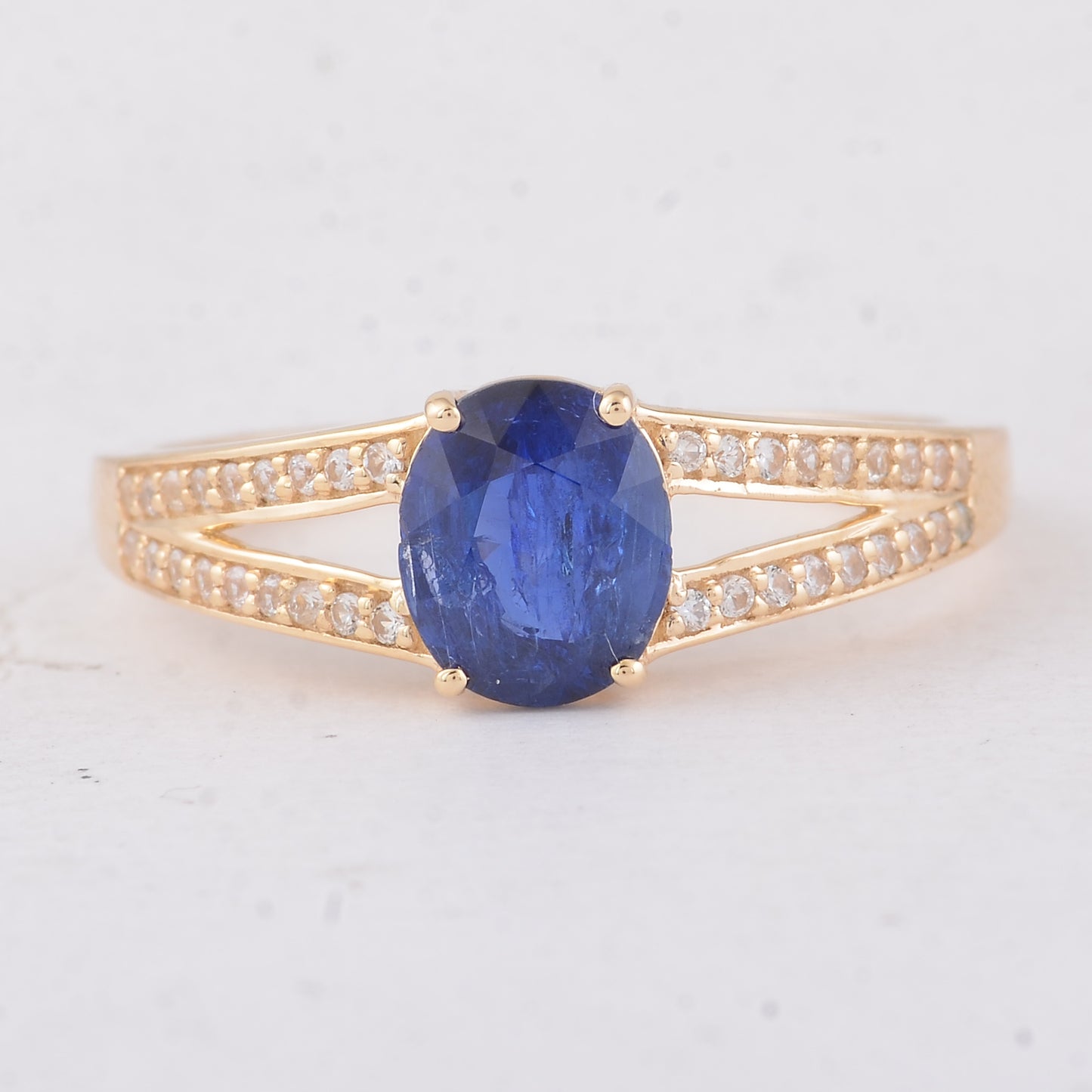 1.32 Ct Oval Sapphire 9K Gold Ring