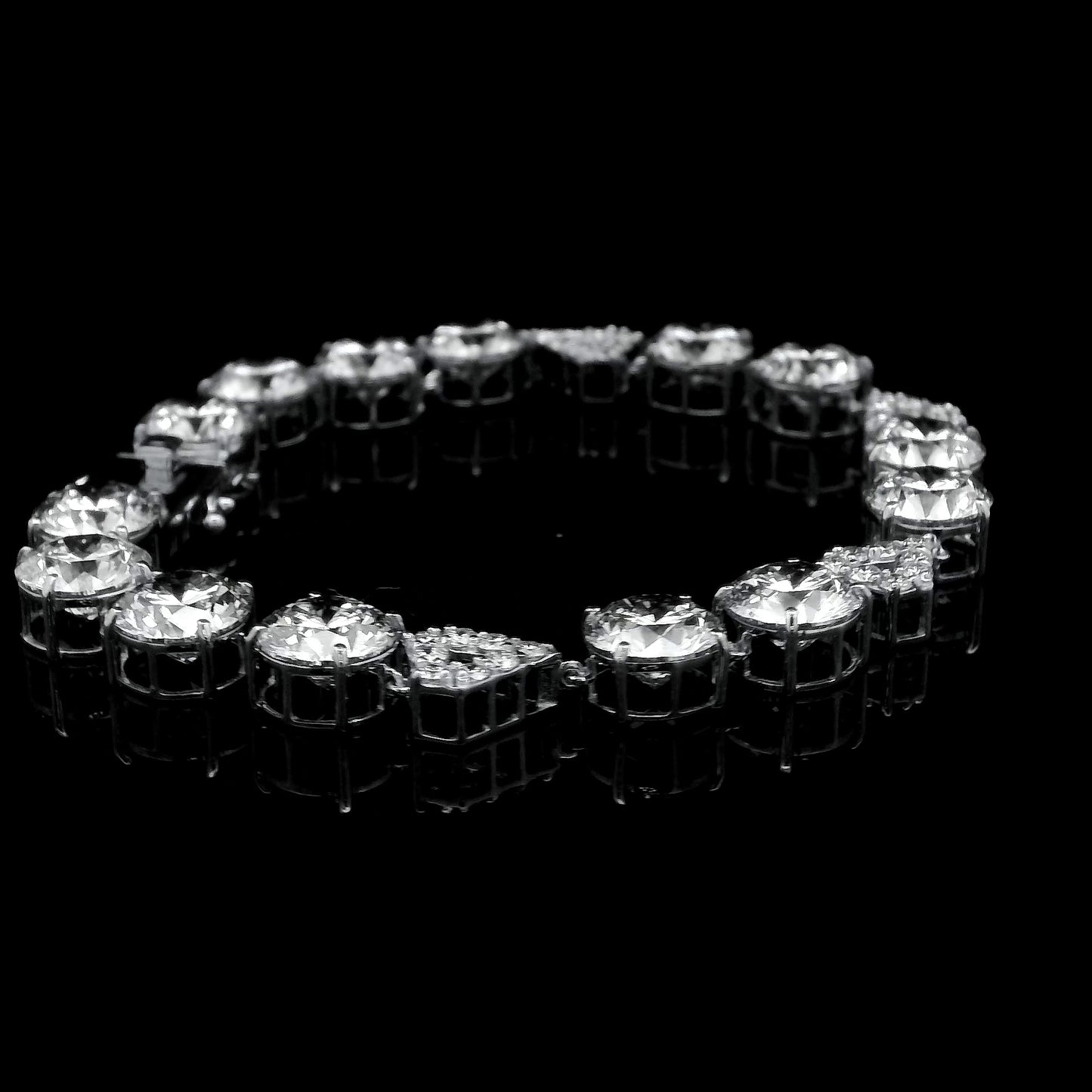 30.17 Ct Round Lab Grown Diamond 14K Gold Bracelet