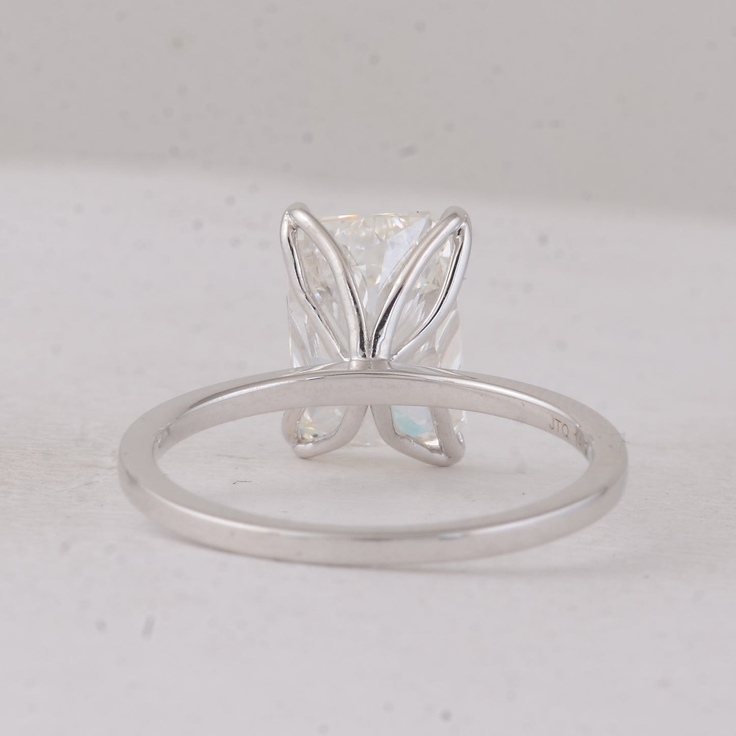 3.00 Carats Lab Grown Diamond 14K Gold Ring