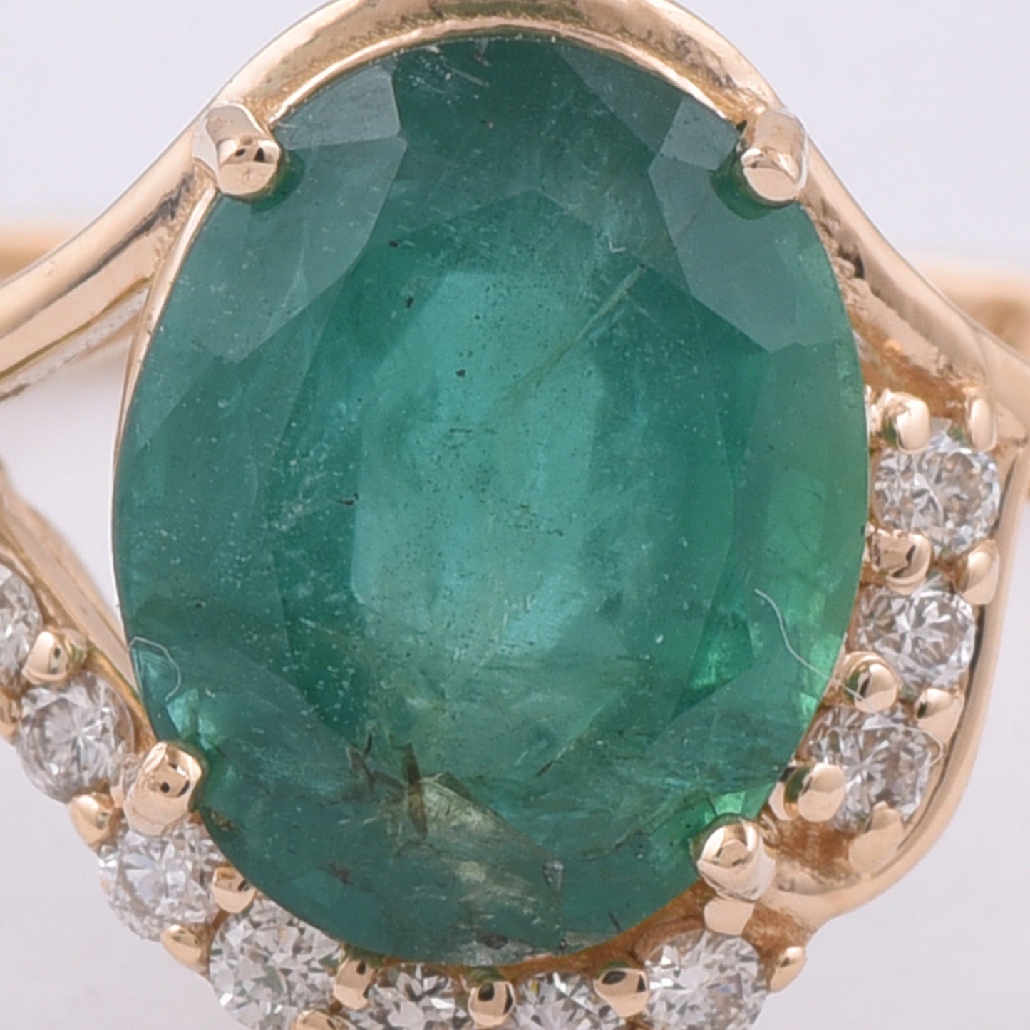 2.16 Ct Oval Natural Emerald 14K Gold Ring