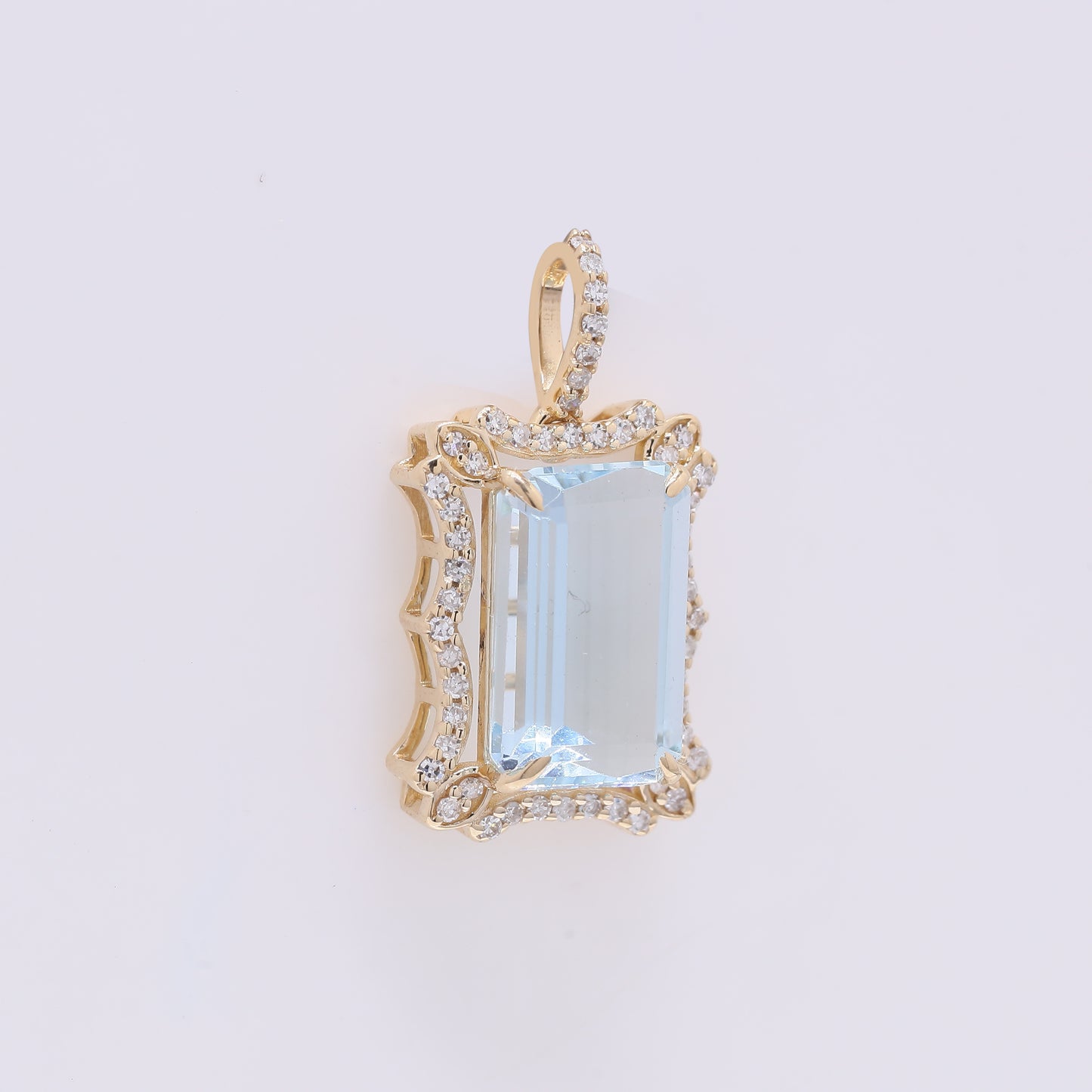 3.06 Ct Octagon Step Cut Natural Aquamarine 14K Gold Pendant
