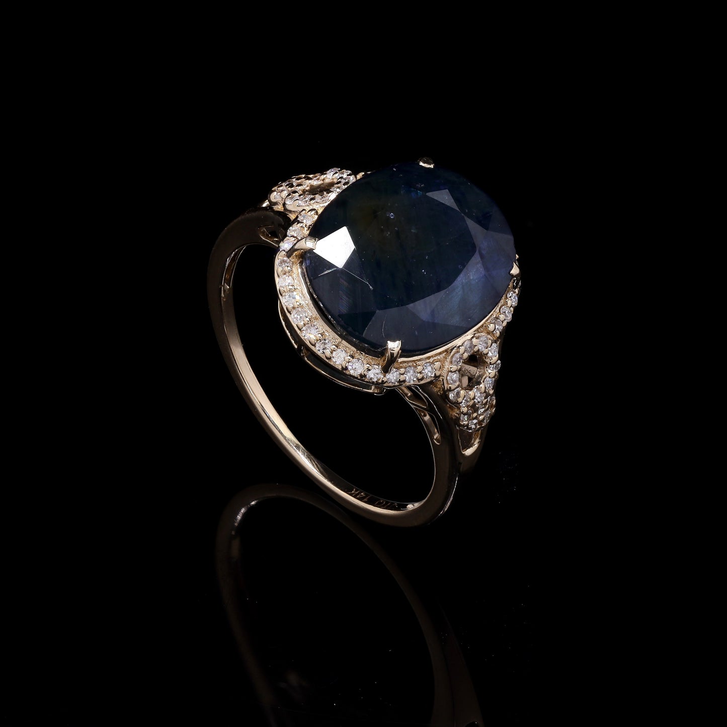 6.93 Ct Oval Mixed Cut Natural Corundum Sapphire 14K Gold Ring