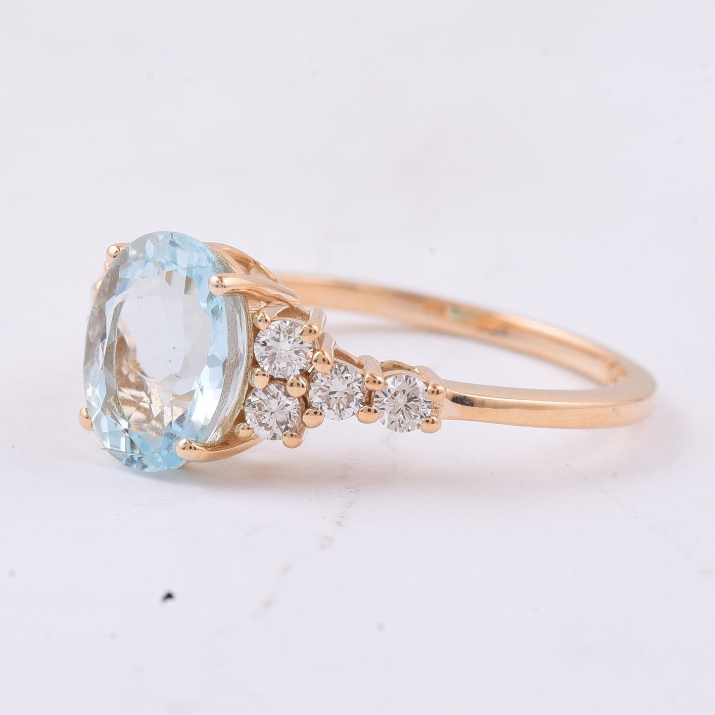 2.03 Ct Oval Natural Aquamarine 14K Gold Ring