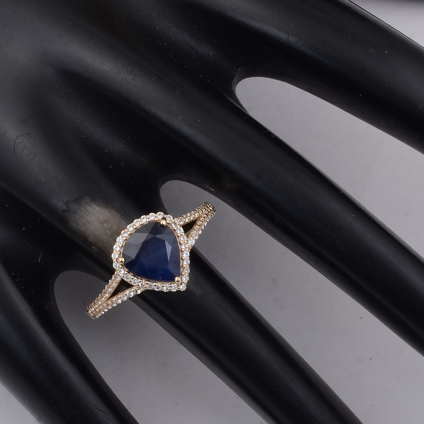 2.10 Ct Heart Blue Sapphire 9K Gold Ring