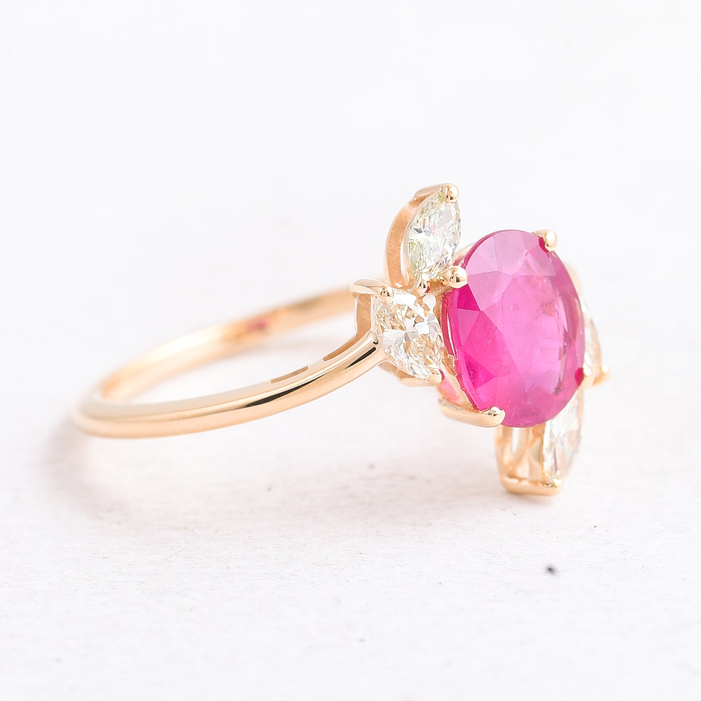 1.78 Ct Oval Ruby 14K Gold Ring