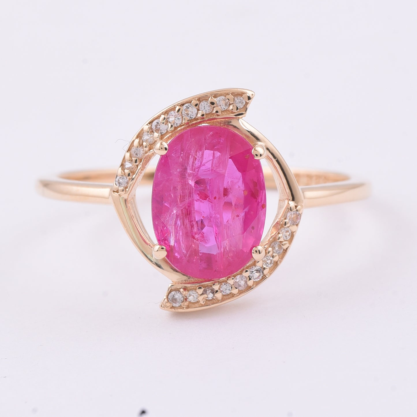 1.96 Ct Oval Natural Ruby 14K Gold Ring