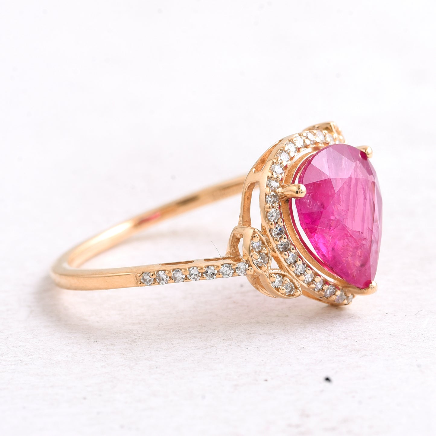 2.45 Ct Pear Mixed Cut Natural Ruby 14K Gold Ring