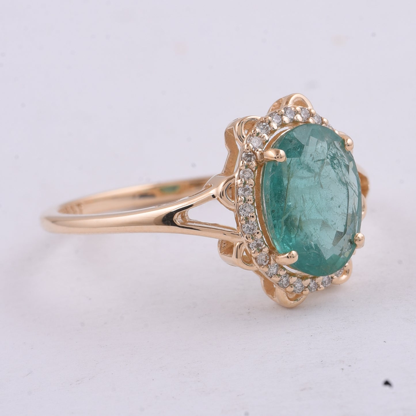 1.59 Ct Oval Natural Emerald 14K Gold Ring