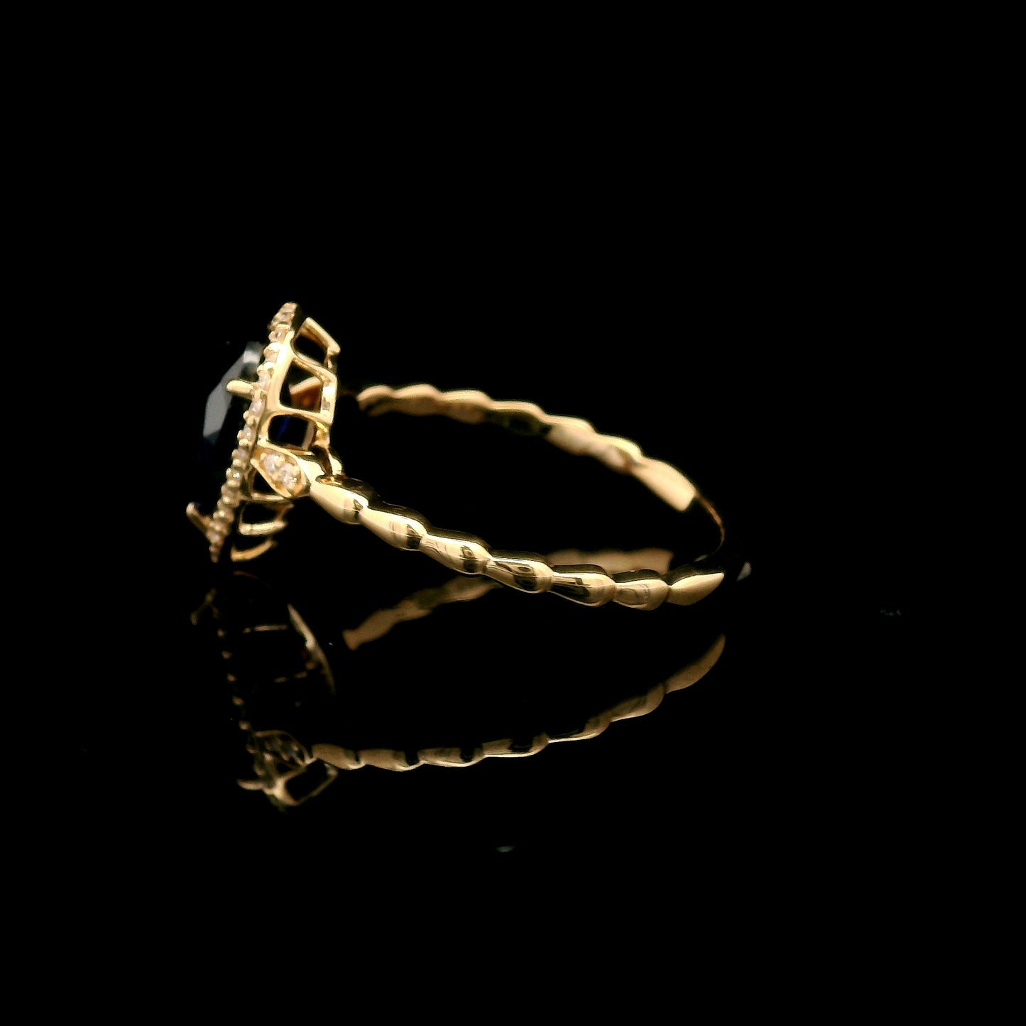 1.67 Ct Pear Mixed Cut Lab Grown Sapphire 14K Gold Ring