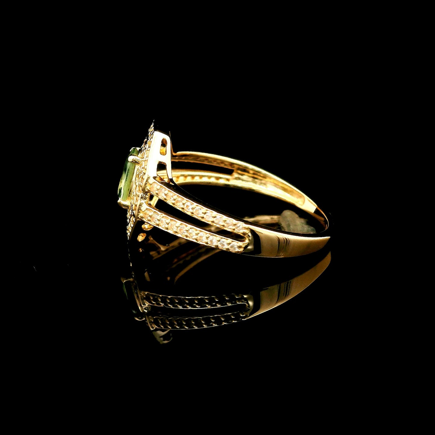 0.87 Ct Oval Multi Sapphire 14K Gold Ring