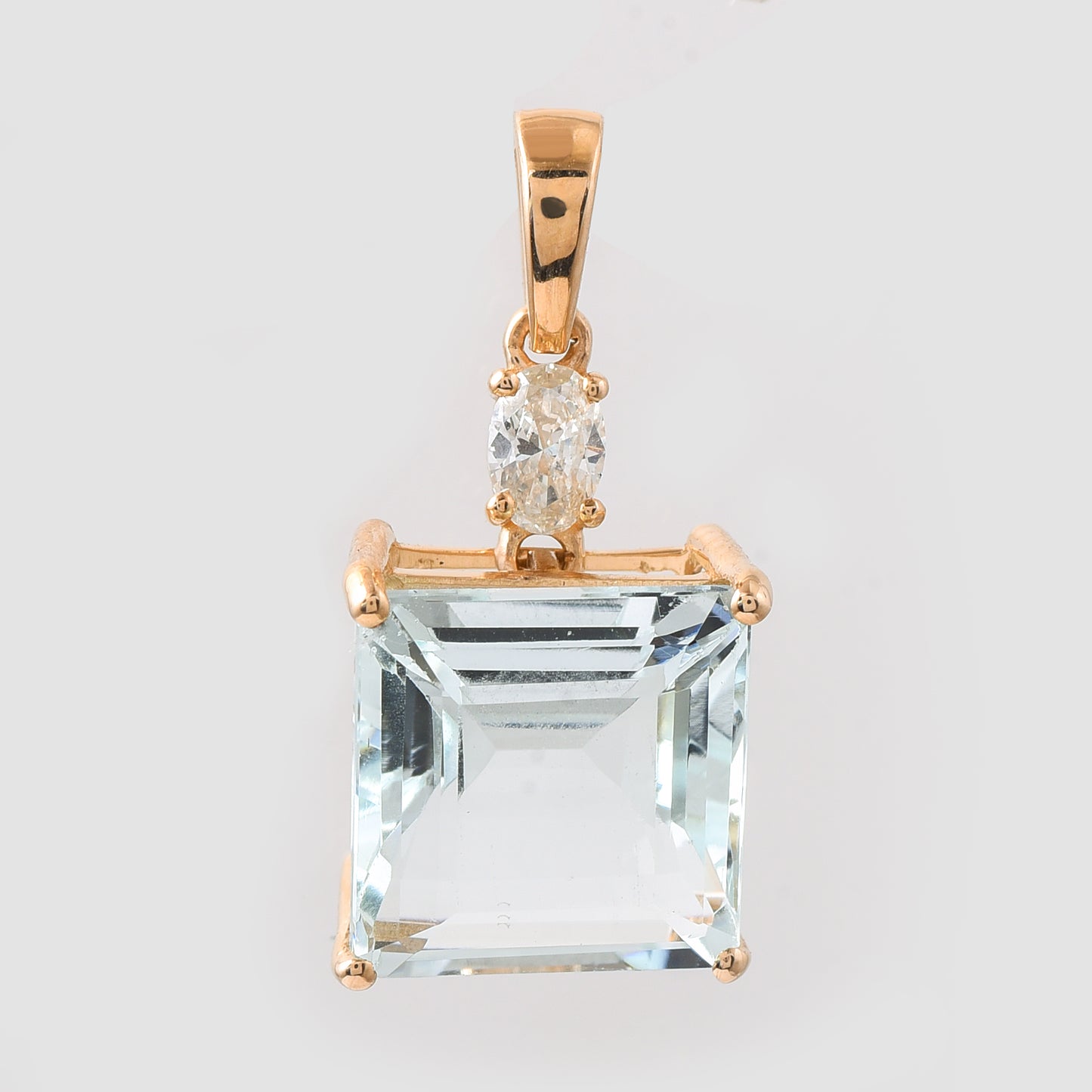 5.46 Ct Octagon Step Cut Natural Aquamarine 14K Gold Pendant