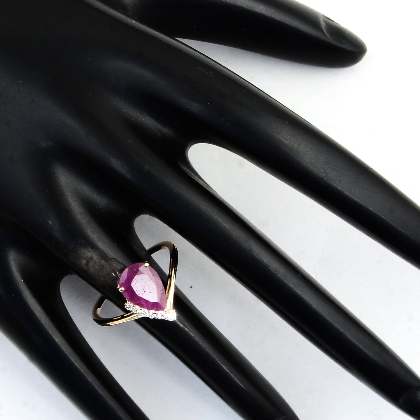 1.71 Ct Pear Ruby 14K Gold Ring