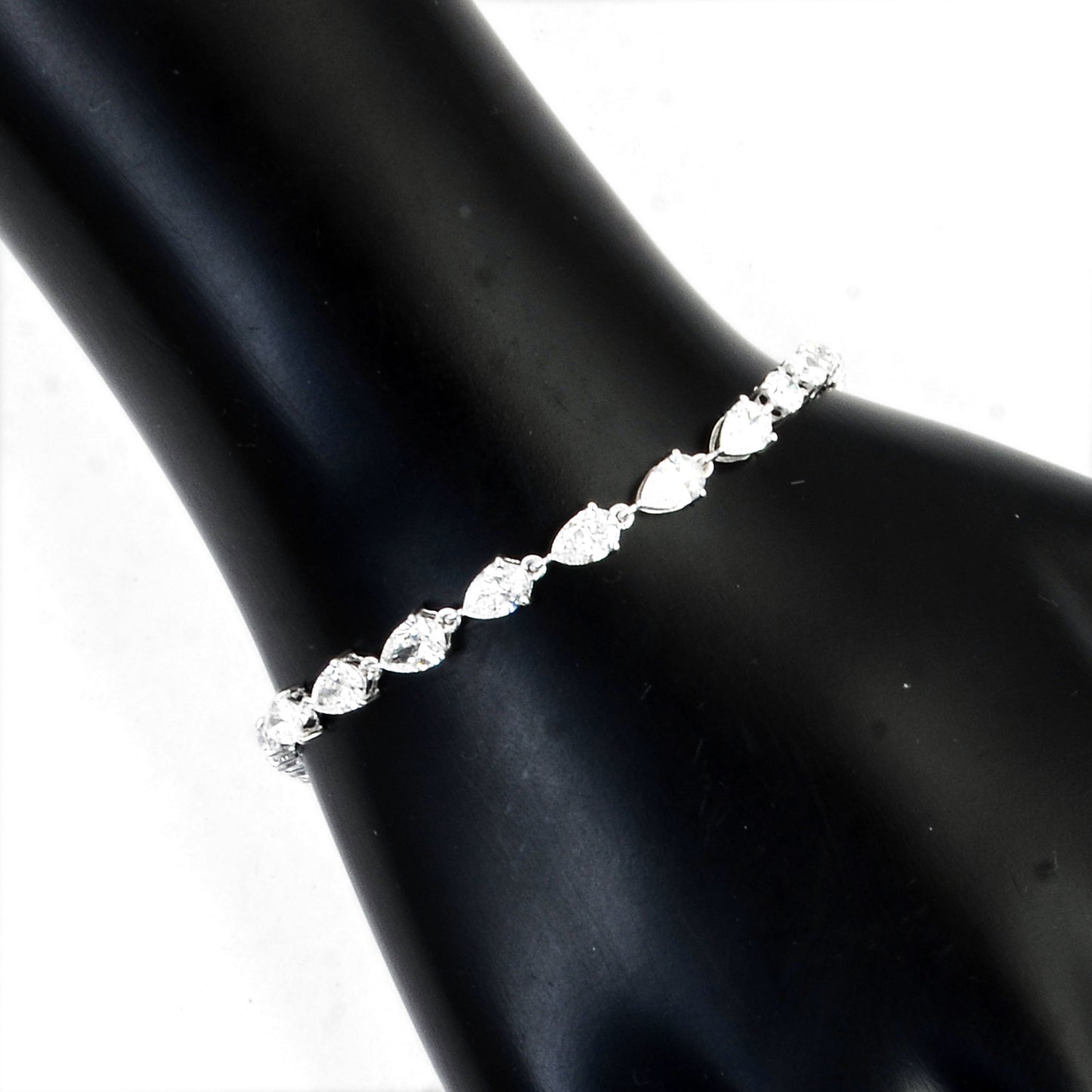 4.80 Carats Lab Grown Diamond 14K Gold Bracelet