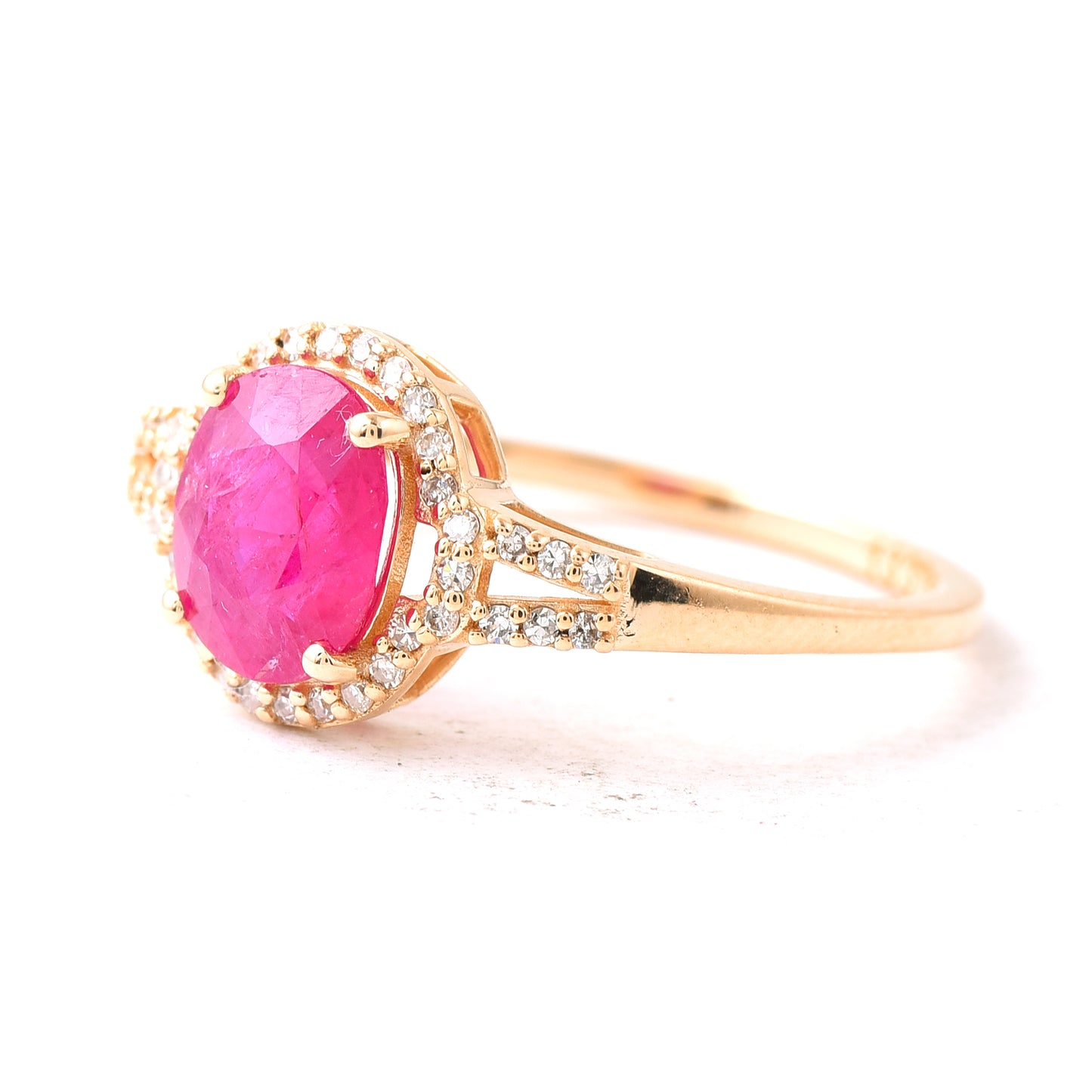 1.63 Ct Oval Ruby 14K Gold Ring
