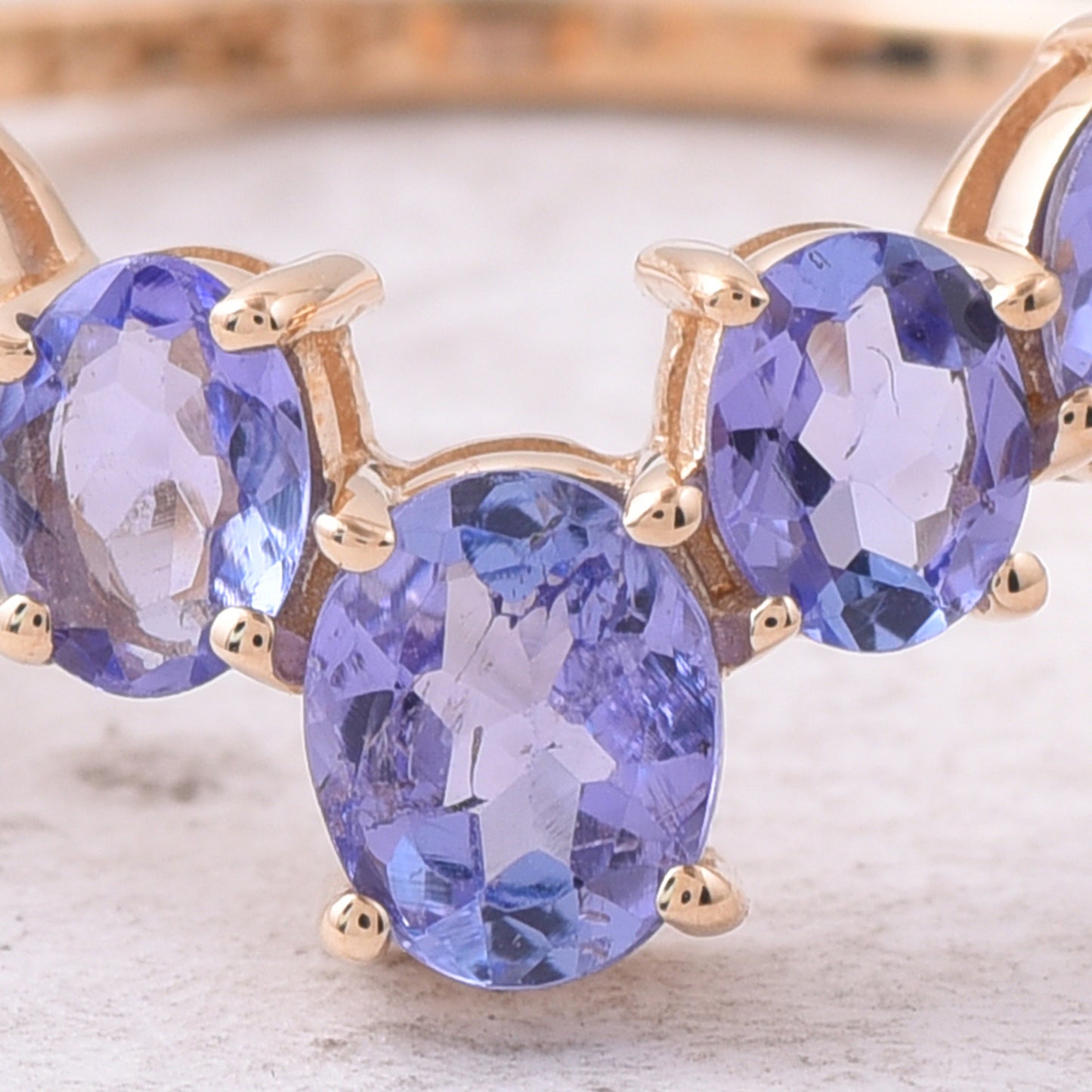 1.28 Ct Oval Natural Tanzanite 14K Gold Ring