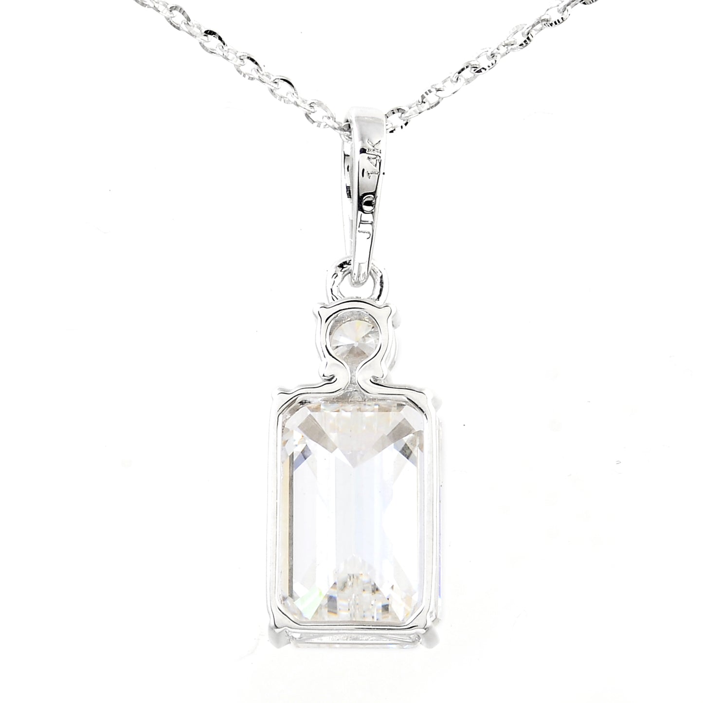 2.75 Carats Lab Grown Diamond 14K Gold Pendant