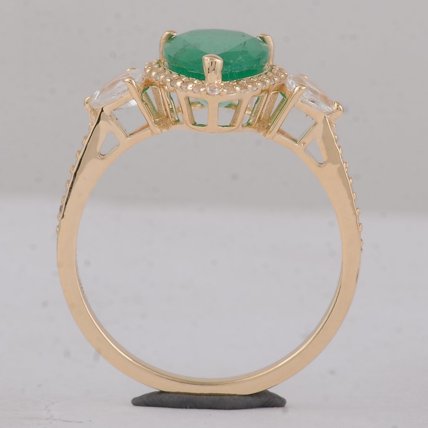2.30 Ct Pear Emerald 9K Gold Ring