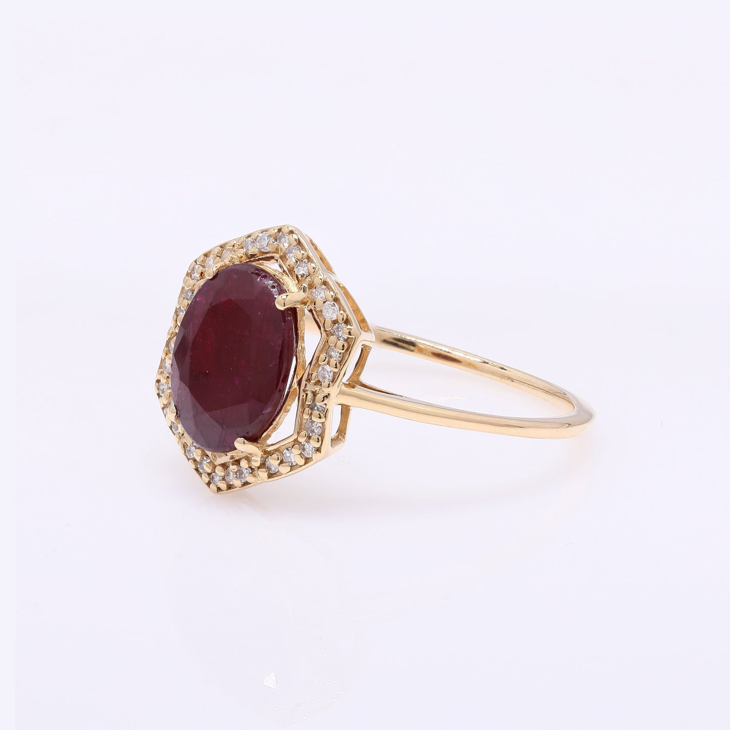 2.14 Ct Oval Mixed Cut Natural Corundum Ruby 14K Gold Ring