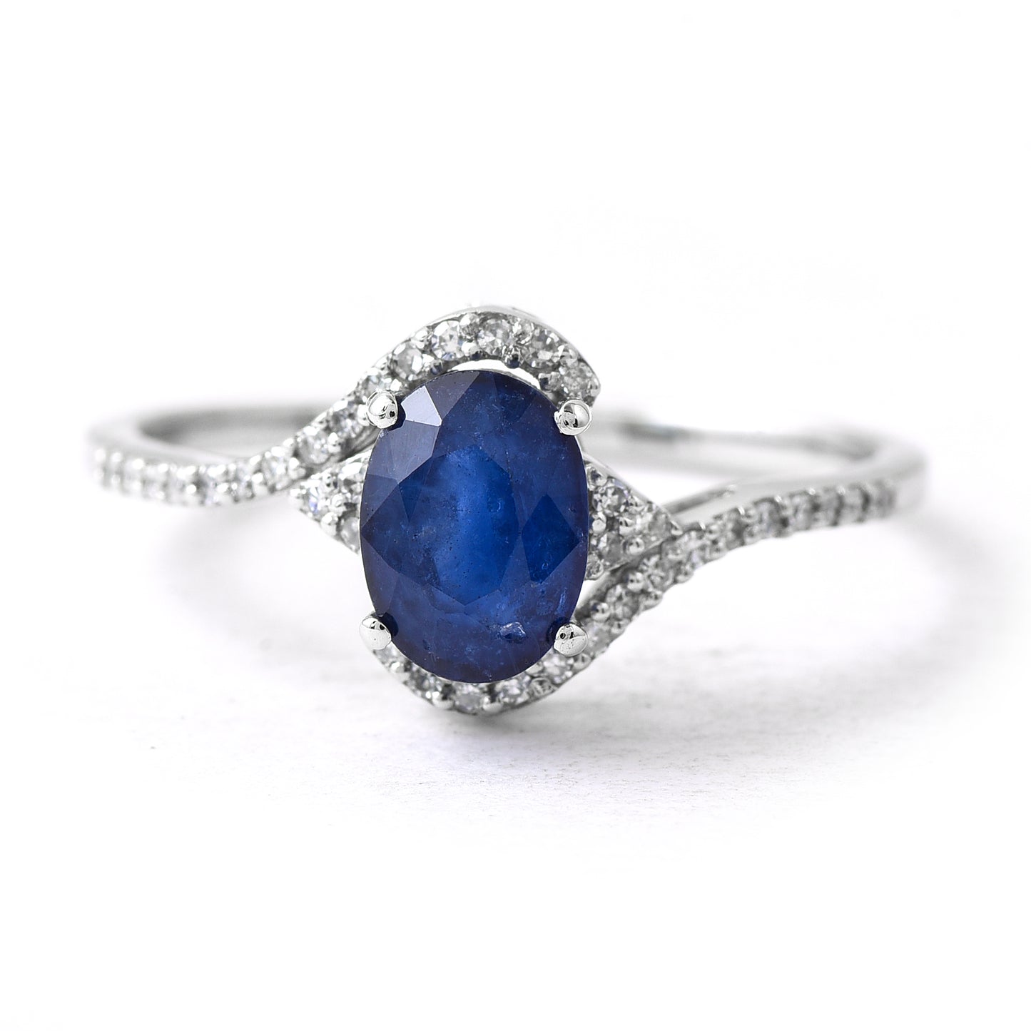 1.47 Ct Oval Sapphire 950 Platinum Ring