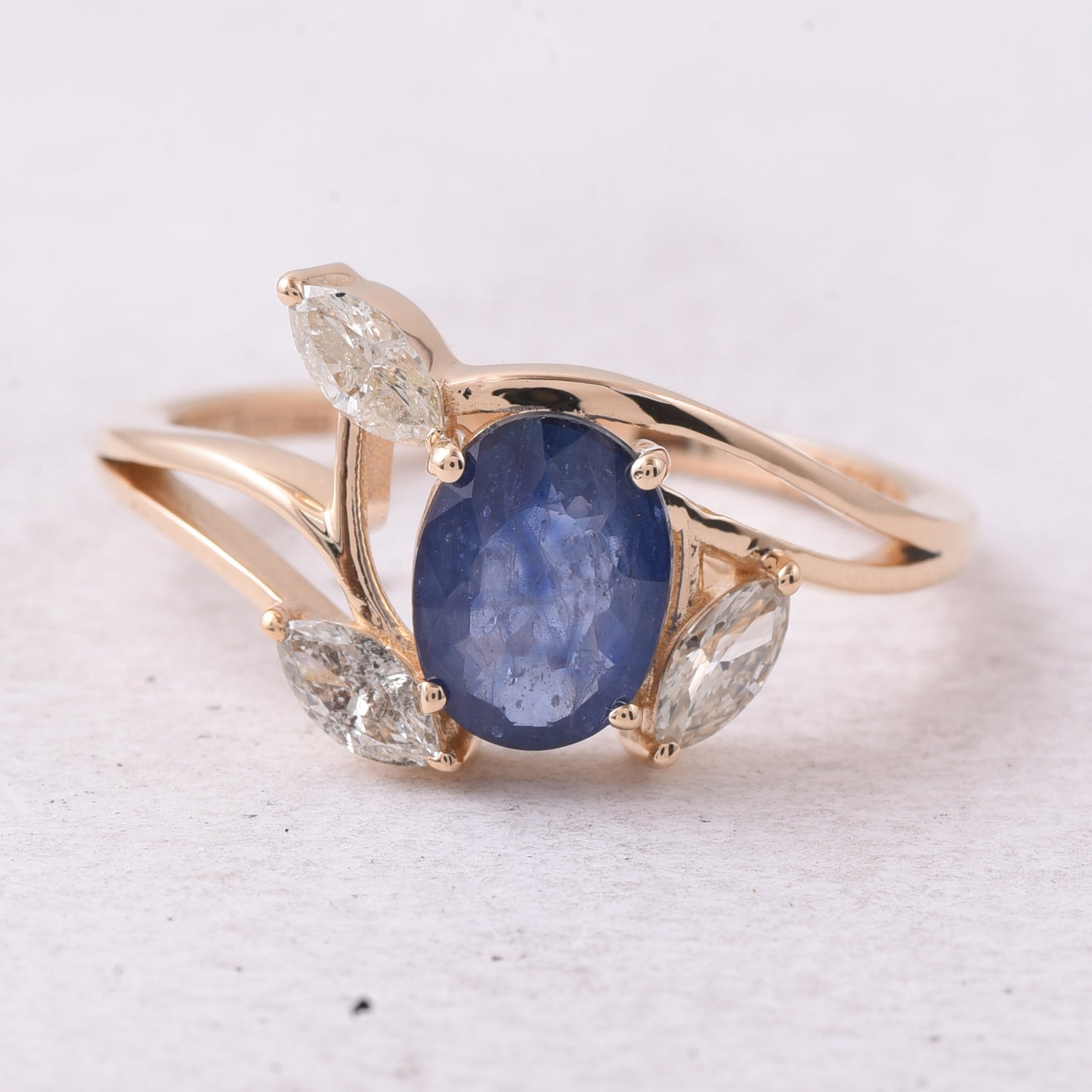 1.84 Ct Oval Mixed Cut Natural Sapphire 14K Gold Ring
