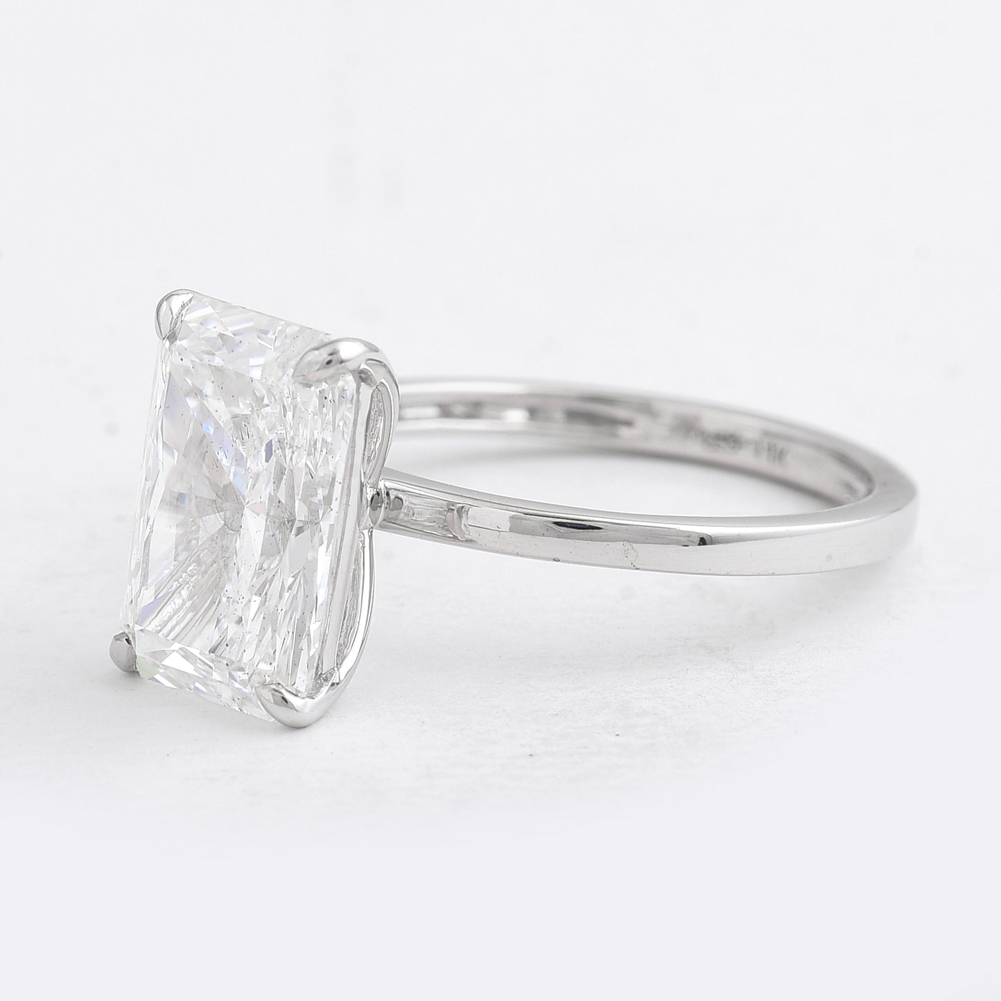 4.00 Carats Lab Grown Diamond 14K Gold Ring