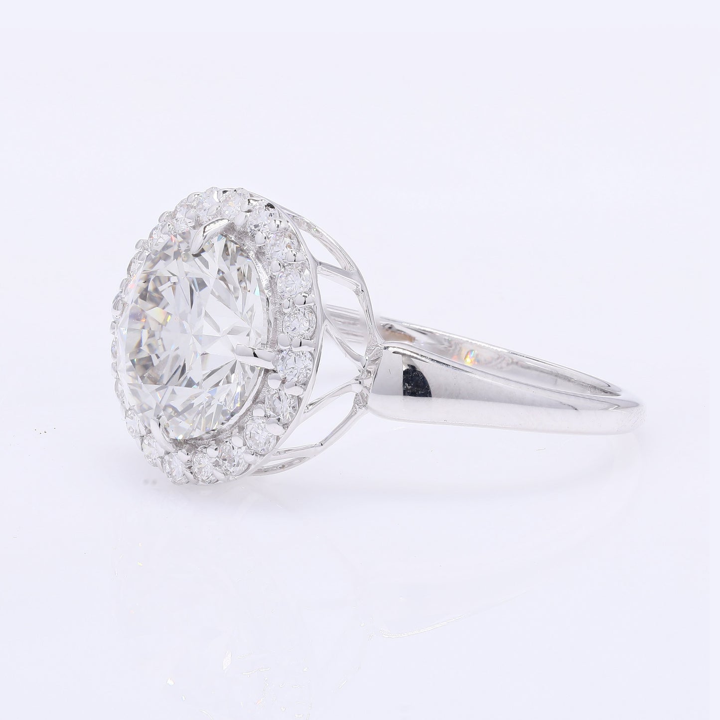 3.19 Carats Lab Grown Diamond 14K Gold Ring