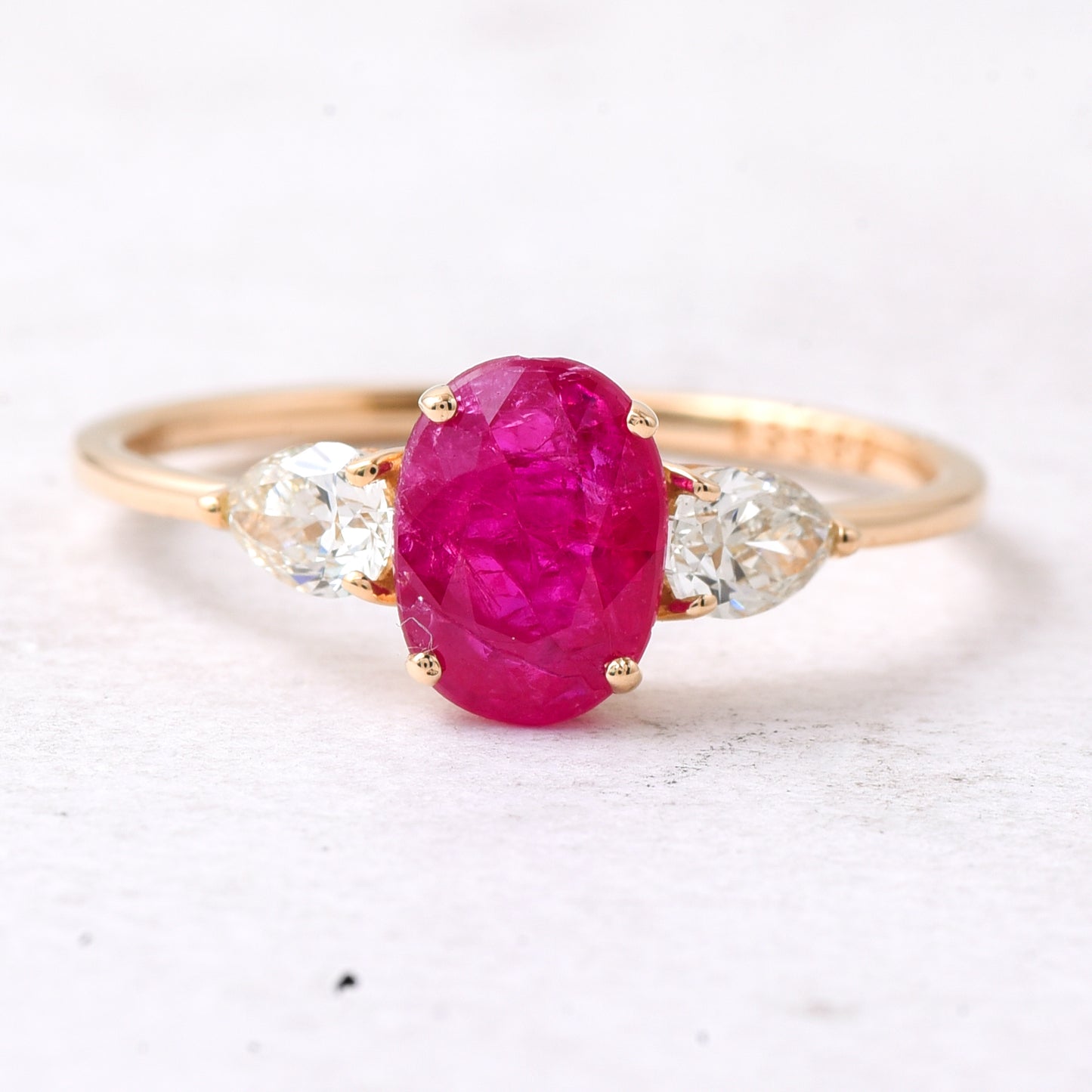 1.64 Ct Oval Mixed Cut Natural Ruby 14K Gold Ring