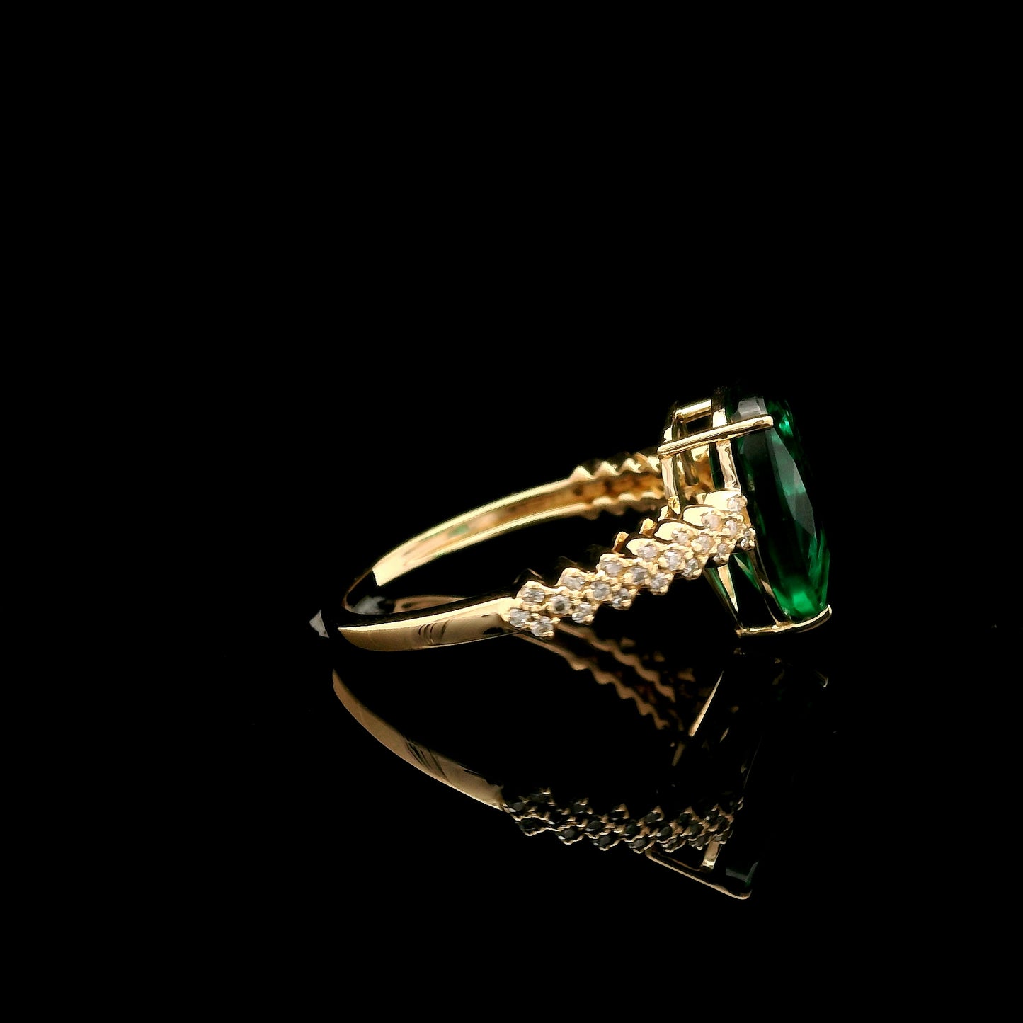 2.86 Ct Pear Mixed Cut Lab Grown Emerald 14K Gold Ring