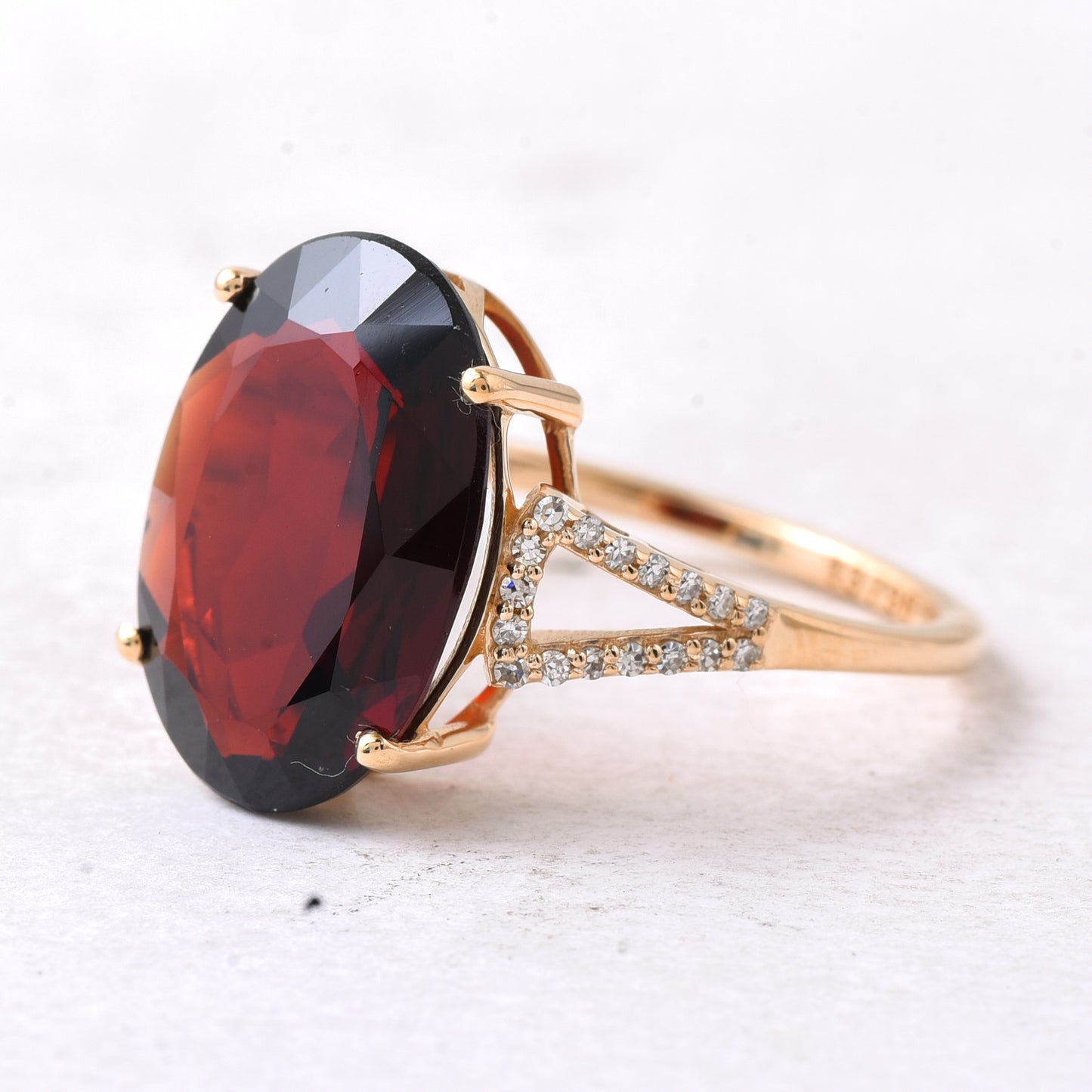 6.45 Ct Oval Mixed Cut Natural Garnet 14K Gold Ring