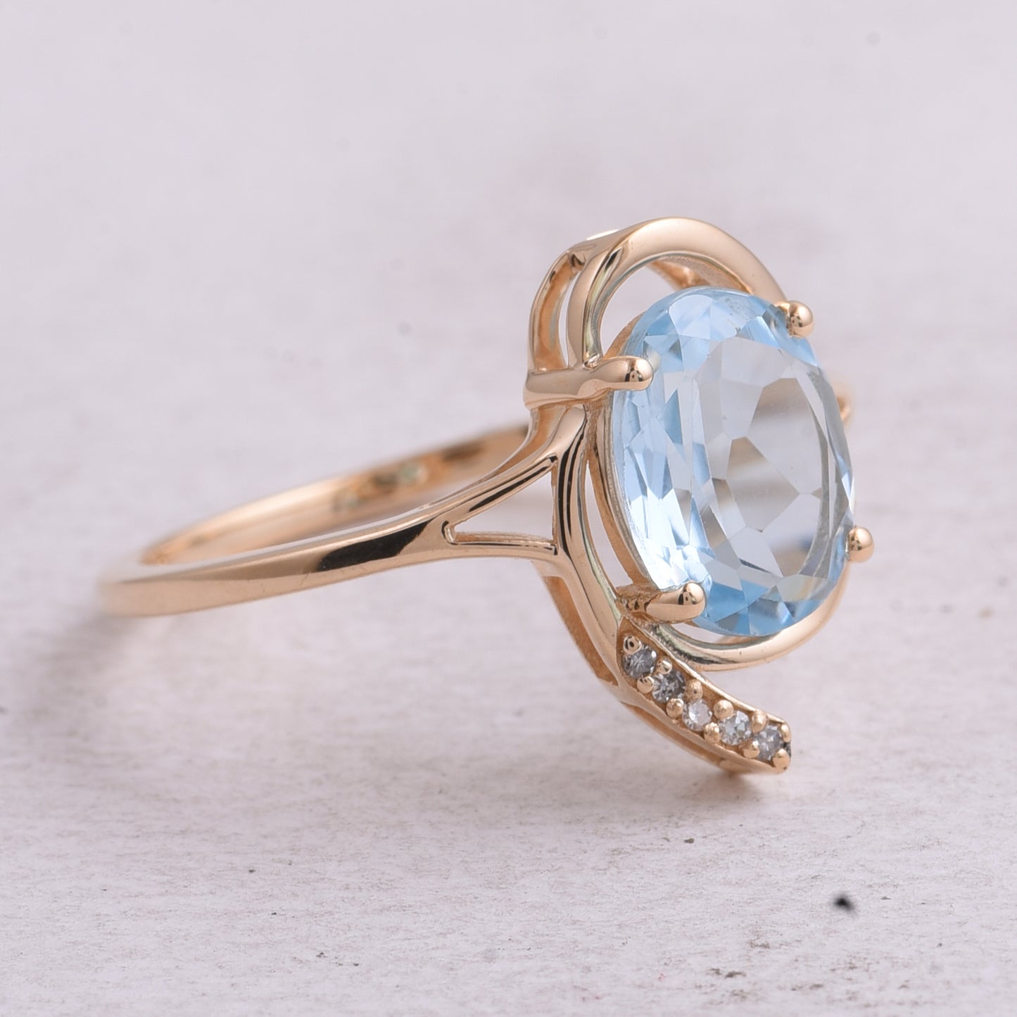 2.06 Ct Oval Mixed Cut Natural Topaz 14K Gold Ring