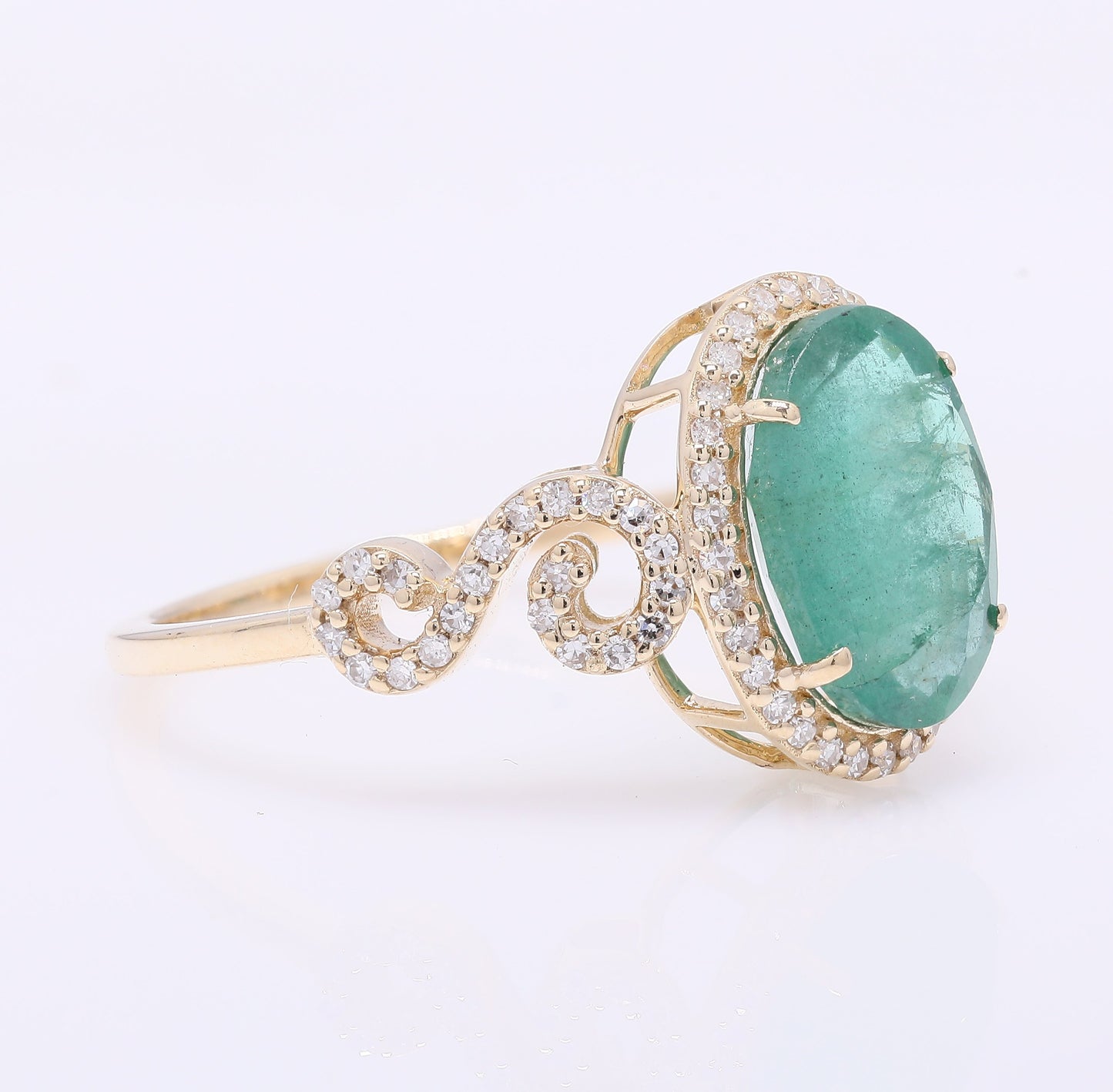 2.67 Ct Oval Mixed Cut Natural Emerald 14K Gold Ring