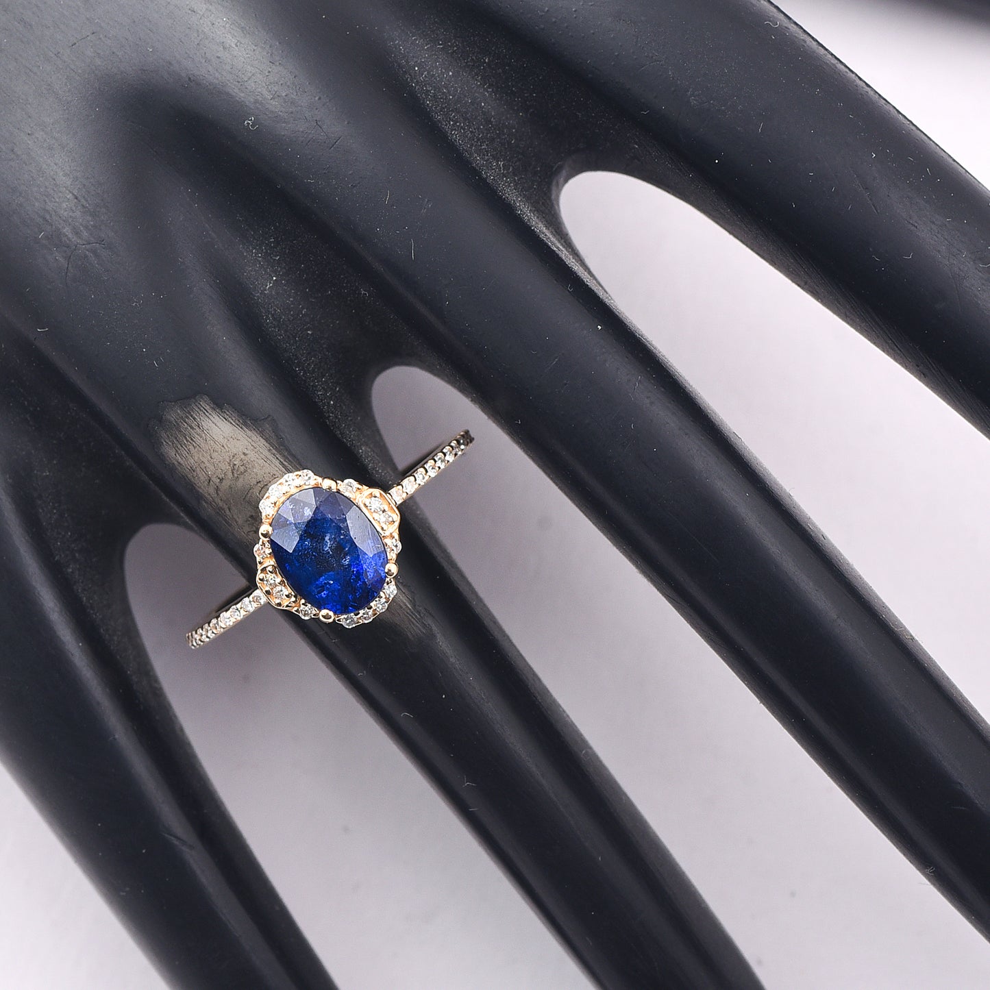 1.76 Ct Oval Mixed Cut Natural Sapphire 14K Gold Ring