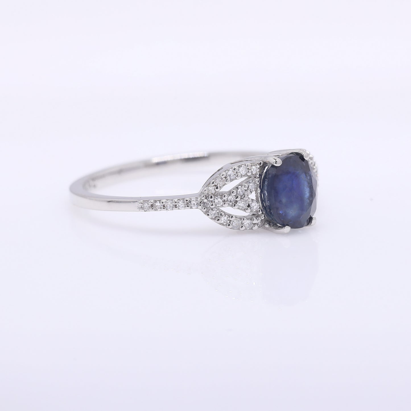 1.34 Ct Oval Mixed Cut Natural Sapphire 950 Platinum Ring